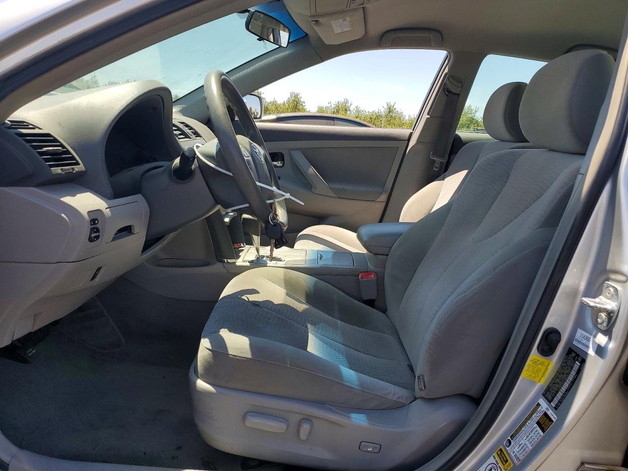 2011 Toyota Camry Le Silver vin: 4T4BF3EK7BR202799