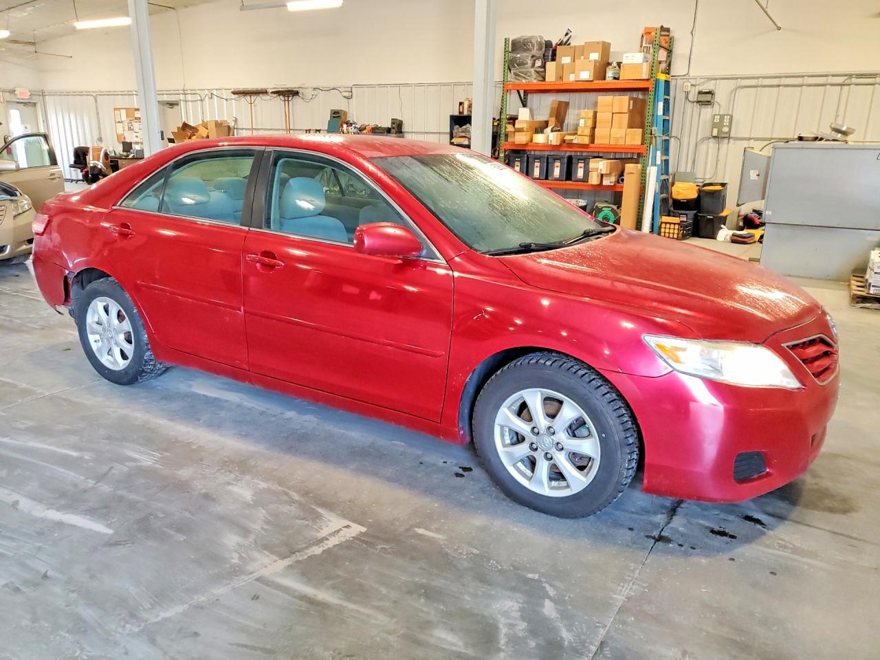 2011 Toyota Camry Le Red vin: 4T4BF3EK7BR218758