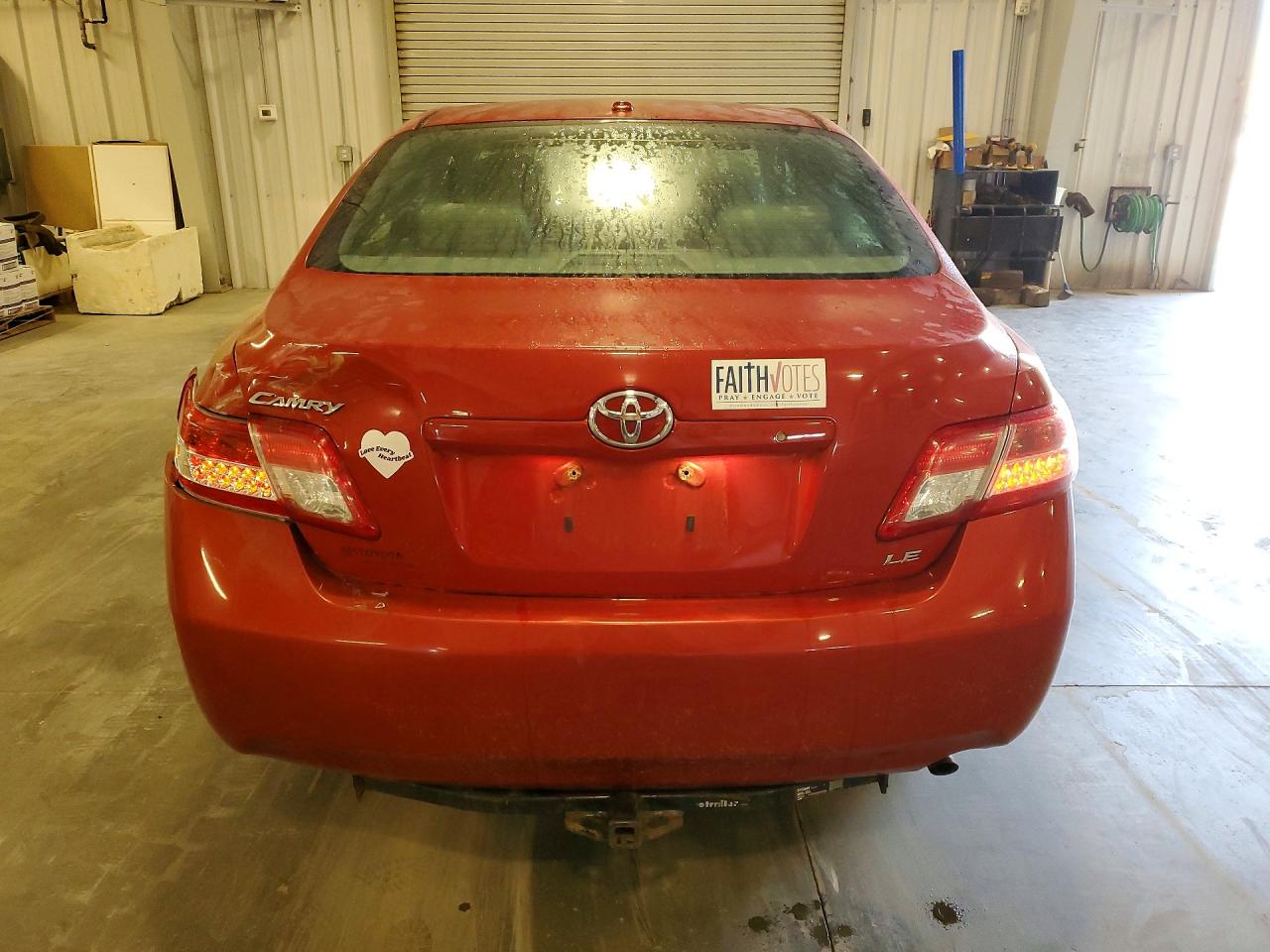 2011 Toyota Camry Le Red vin: 4T4BF3EK7BR218758
