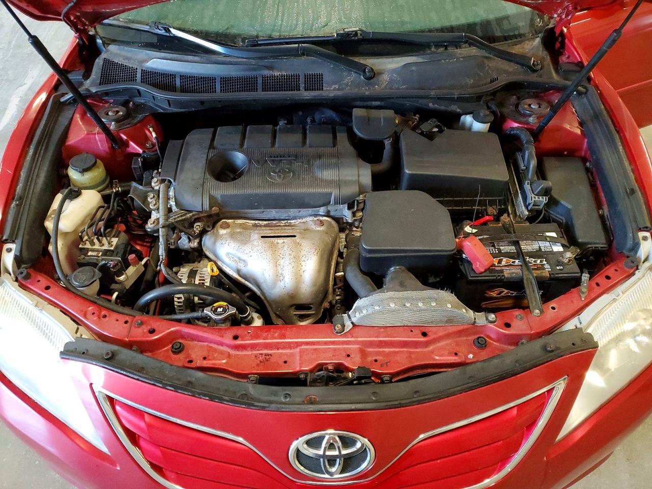 2011 Toyota Camry Le Red vin: 4T4BF3EK7BR218758