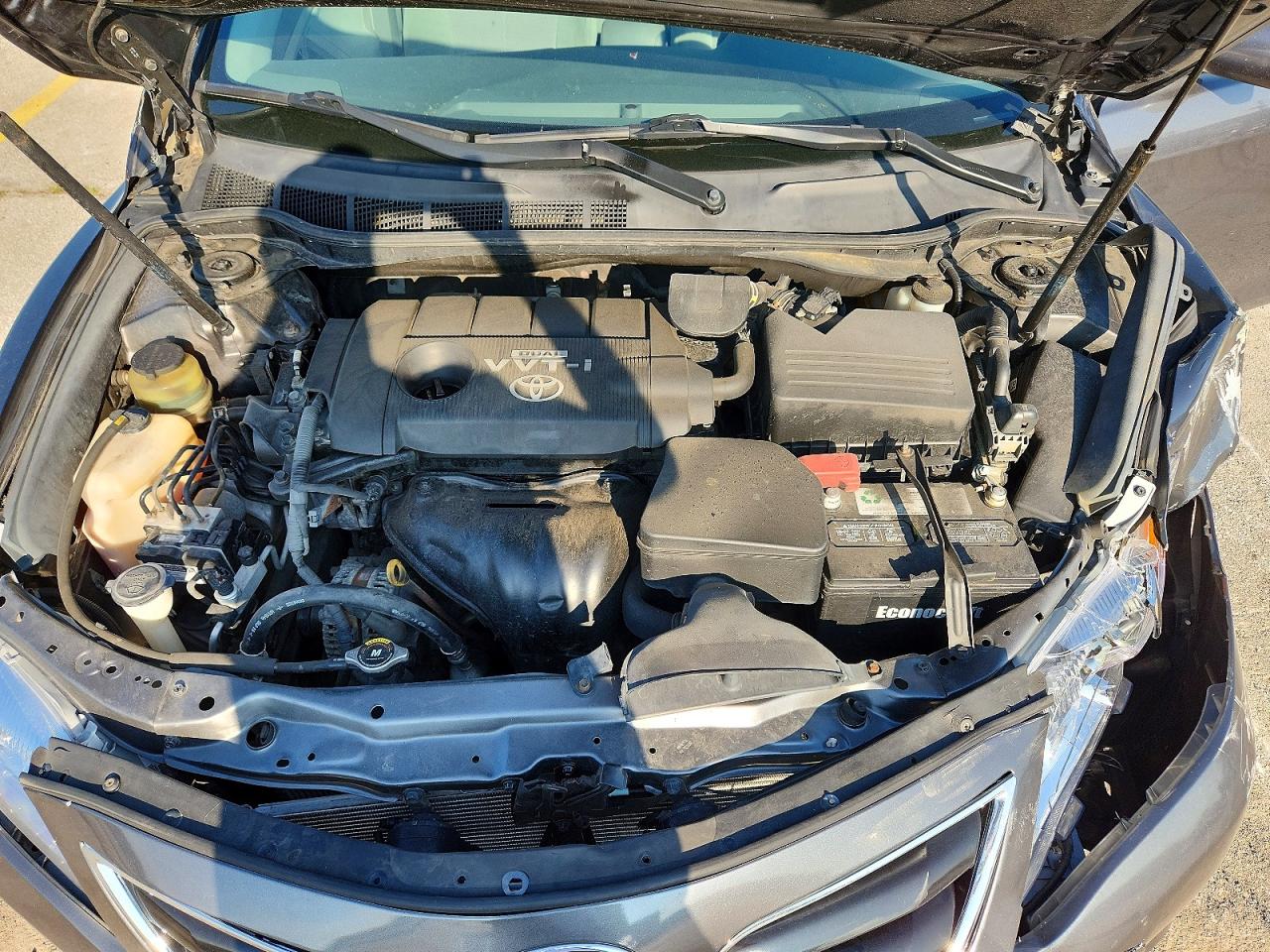 2010 Toyota Camry Le Серебряный vin: 4T4BF3EK8AR001329