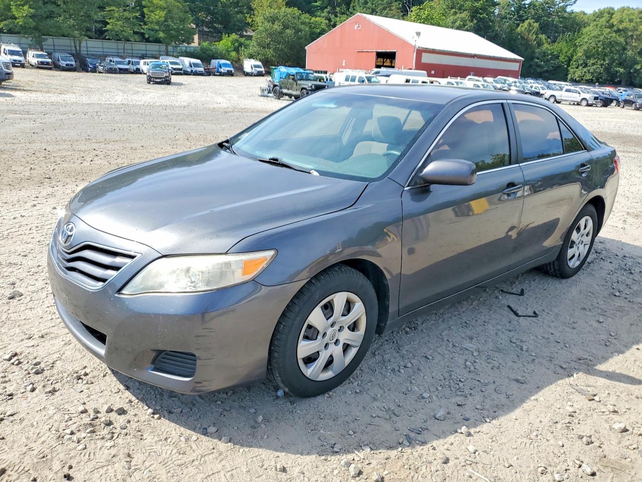 2010 Toyota Camry Le Gray vin: 4T4BF3EK8AR002108