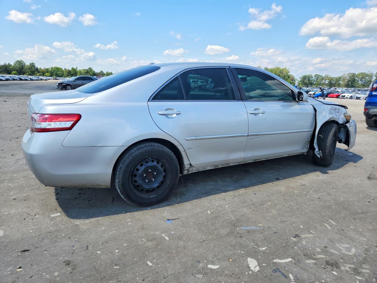 2010 Toyota Camry Le Silver vin: 4T4BF3EK8AR004747