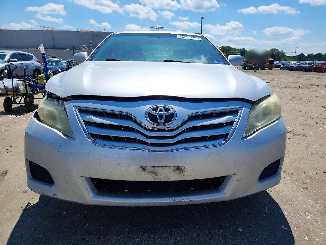 2010 Toyota Camry Le Silver vin: 4T4BF3EK8AR004747