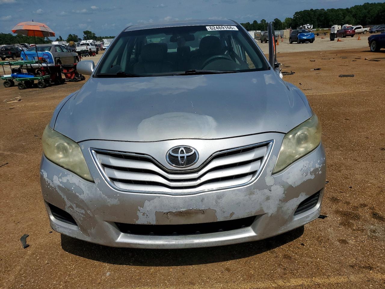 2010 Toyota Camry Le Silver vin: 4T4BF3EK8AR015909