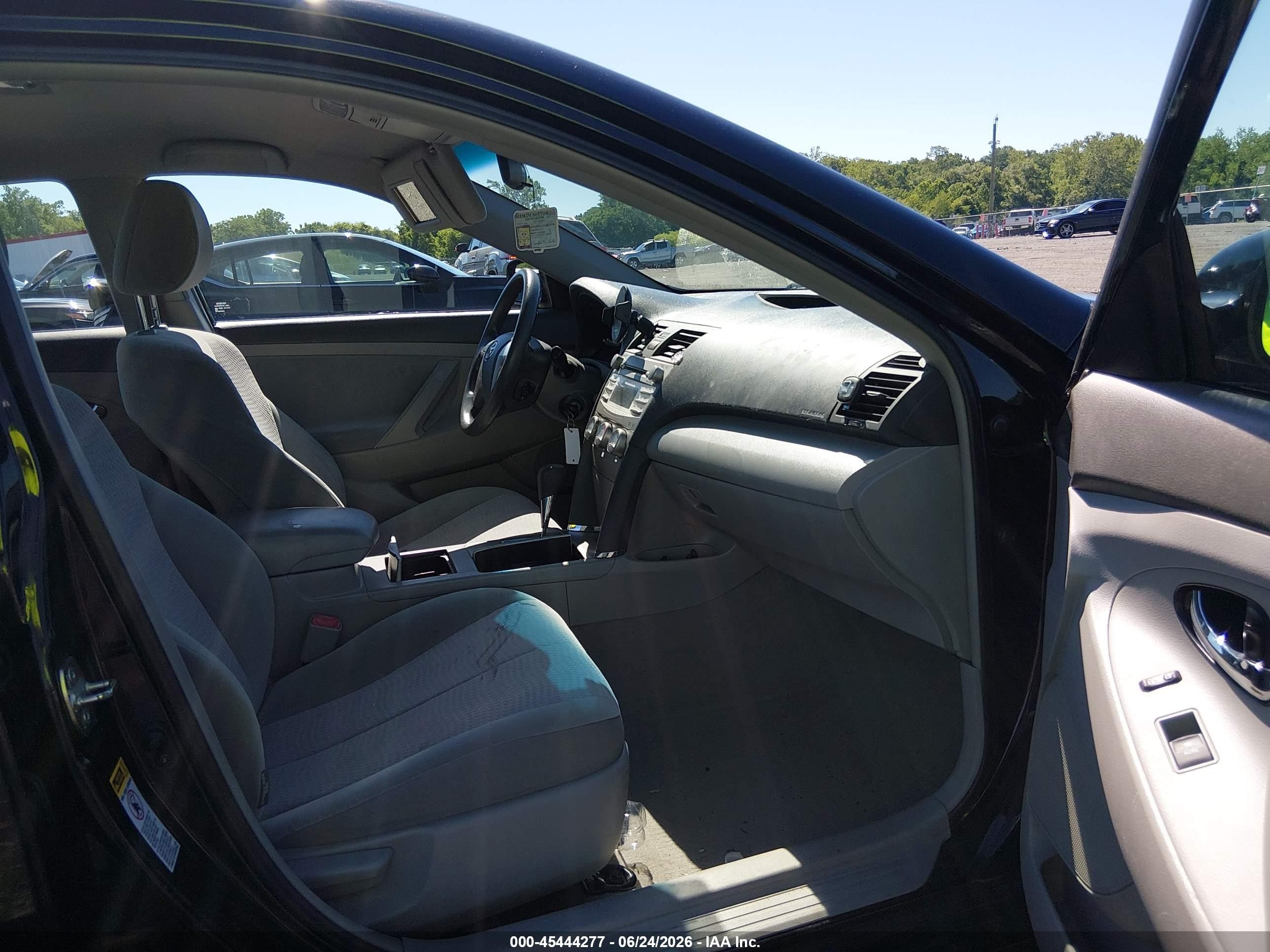 2010 Toyota Camry Le Black vin: 4T4BF3EK8AR018390