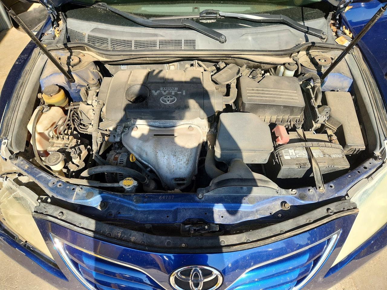 2010 Toyota Camry Le Blue vin: 4T4BF3EK8AR026716