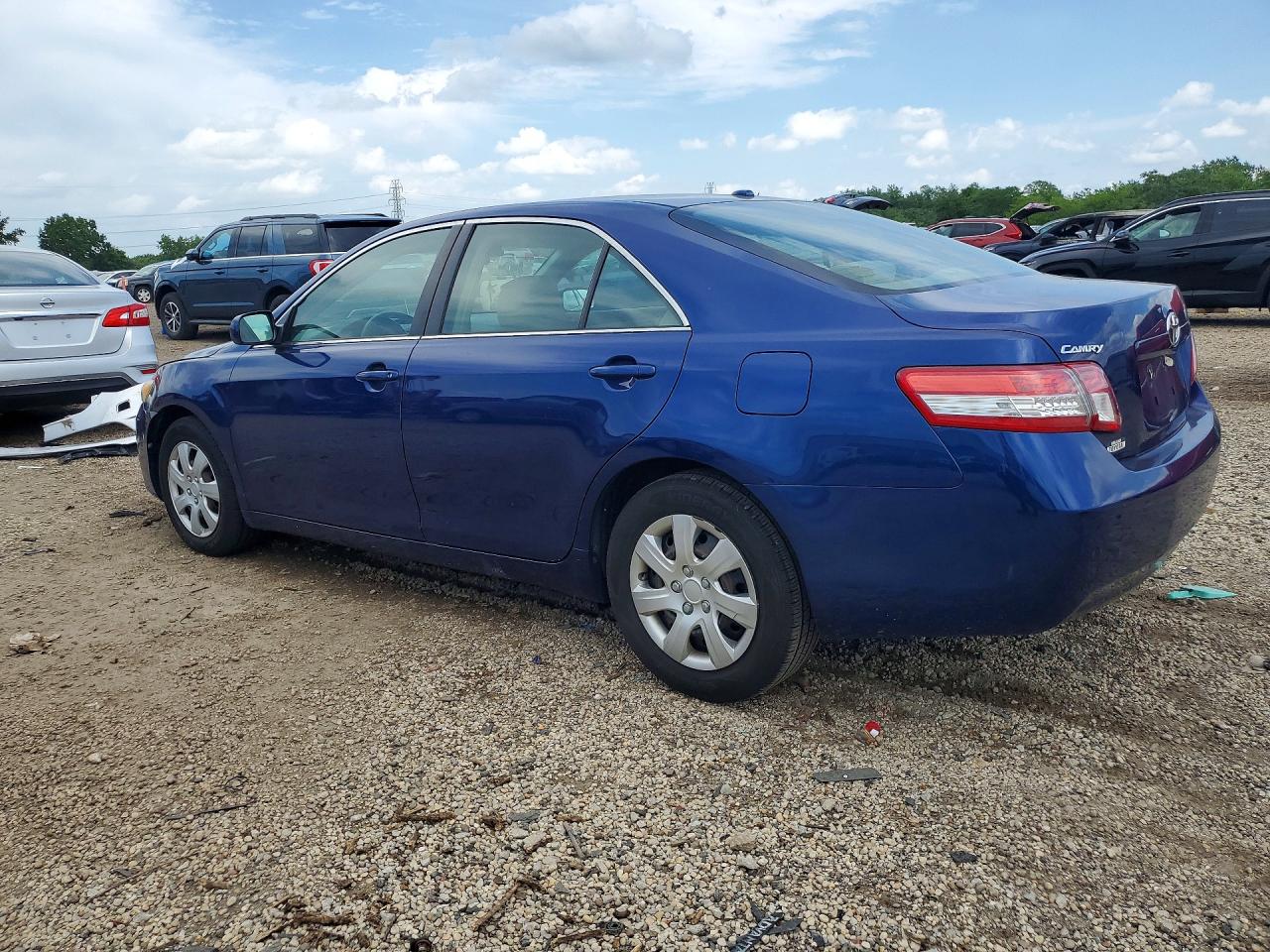 2010 Toyota Camry Le Blue vin: 4T4BF3EK8AR048375