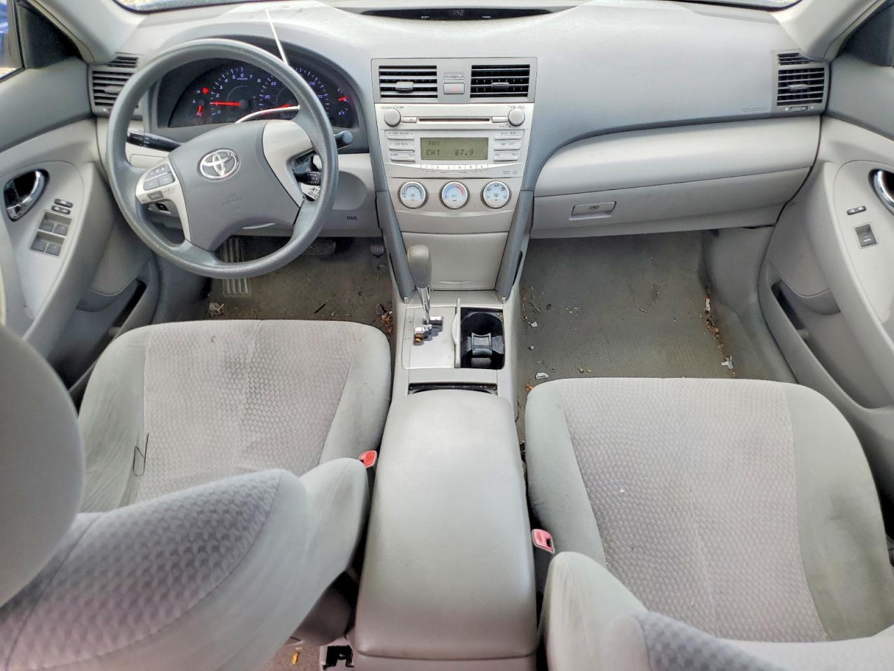 2010 Toyota Camry Le Blue vin: 4T4BF3EK8AR048375