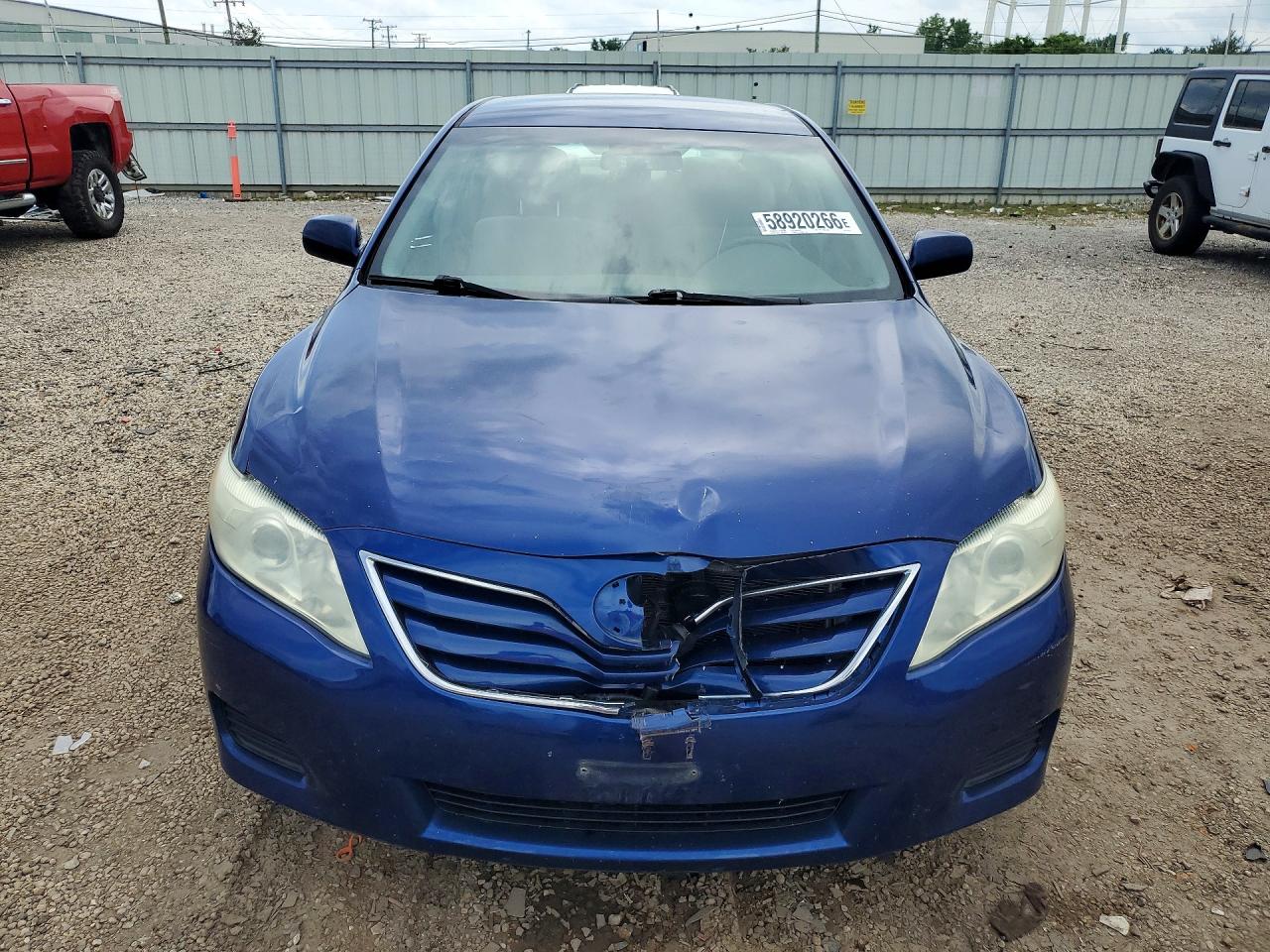 2010 Toyota Camry Le Blue vin: 4T4BF3EK8AR048375