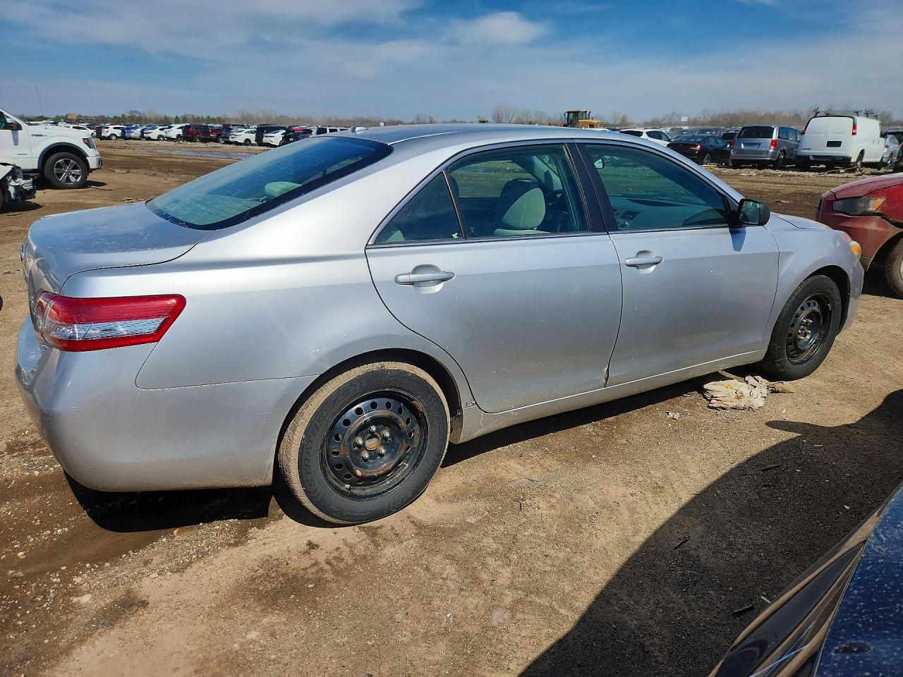 2010 Toyota Camry Le Silver vin: 4T4BF3EK8AR053365
