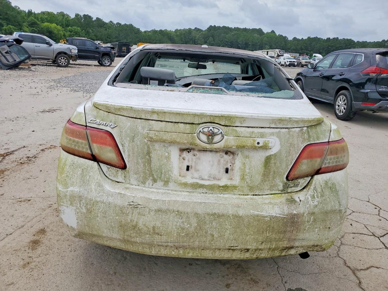 2010 Toyota Camry Le Белый vin: 4T4BF3EK8AR053947