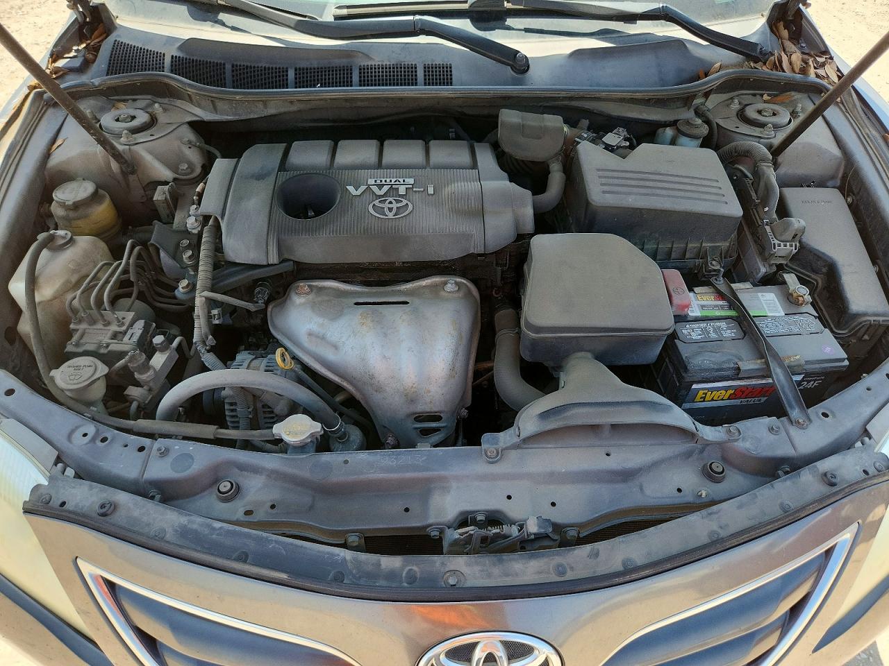 2010 Toyota Camry Le Gray vin: 4T4BF3EK8AR055181