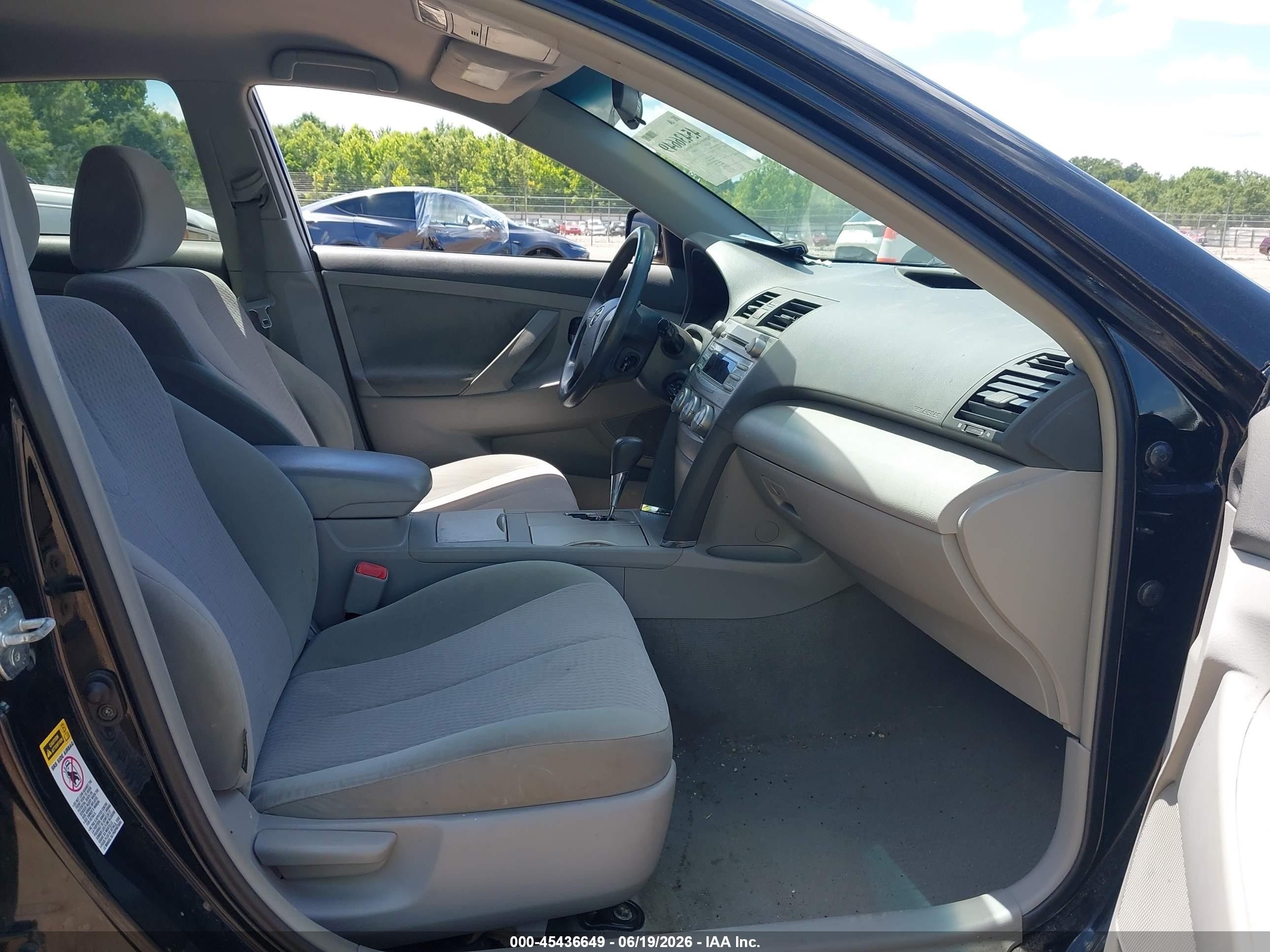 2010 Toyota Camry Le Black vin: 4T4BF3EK8AR055682