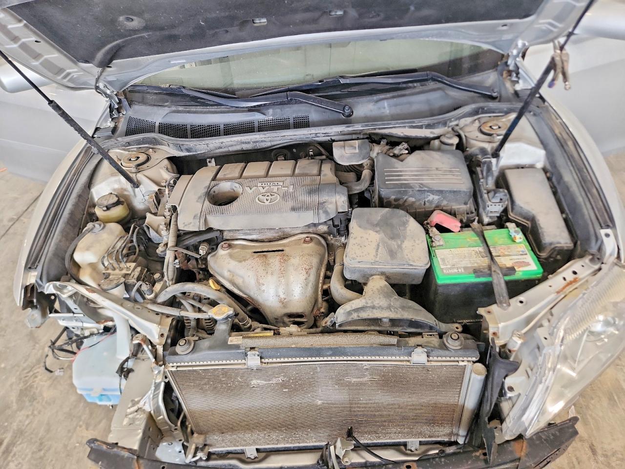 2010 Toyota Camry Le Silver vin: 4T4BF3EK8AR064107