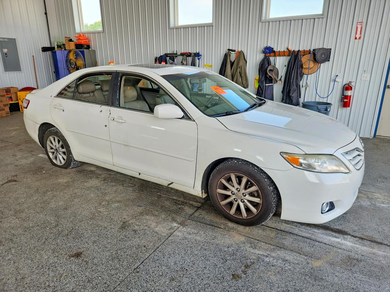 2011 Toyota Camry Xle White vin: 4T4BF3EK8BR092376