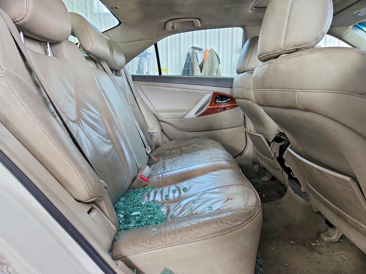 2011 Toyota Camry Xle White vin: 4T4BF3EK8BR092376