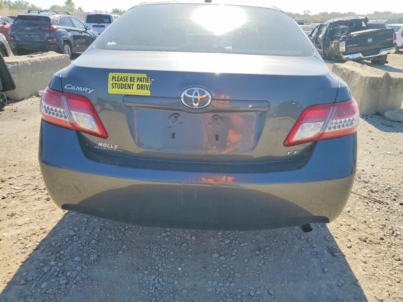 2011 Toyota Camry Le Gray vin: 4T4BF3EK8BR126459