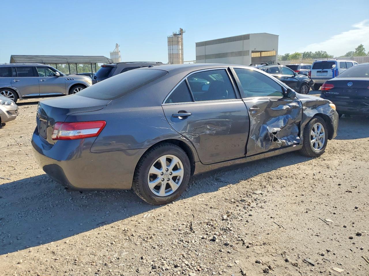 2011 Toyota Camry Le Gray vin: 4T4BF3EK8BR126459