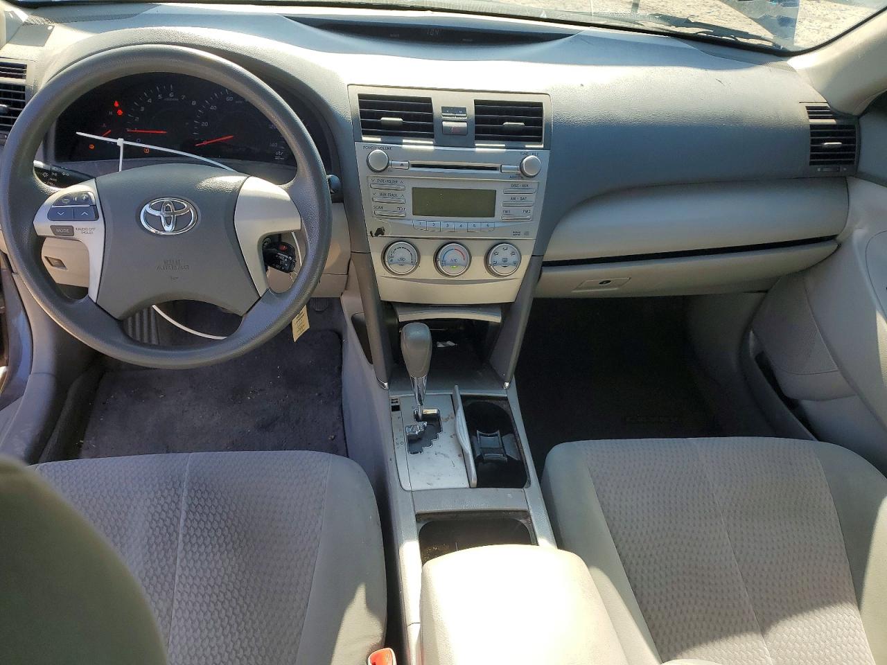 2011 Toyota Camry Le Gray vin: 4T4BF3EK8BR126459