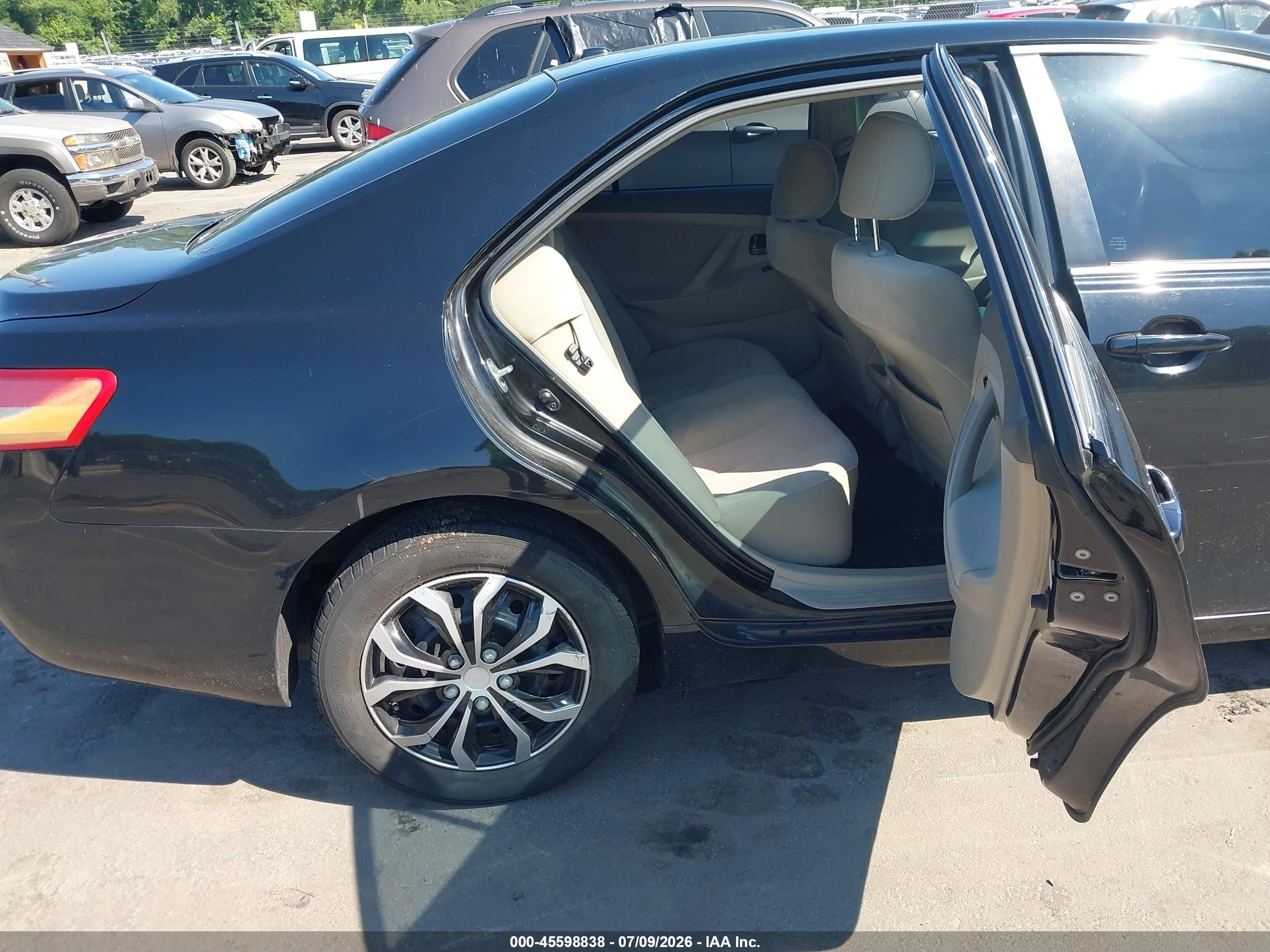 2011 Toyota Camry Le Black vin: 4T4BF3EK8BR148591