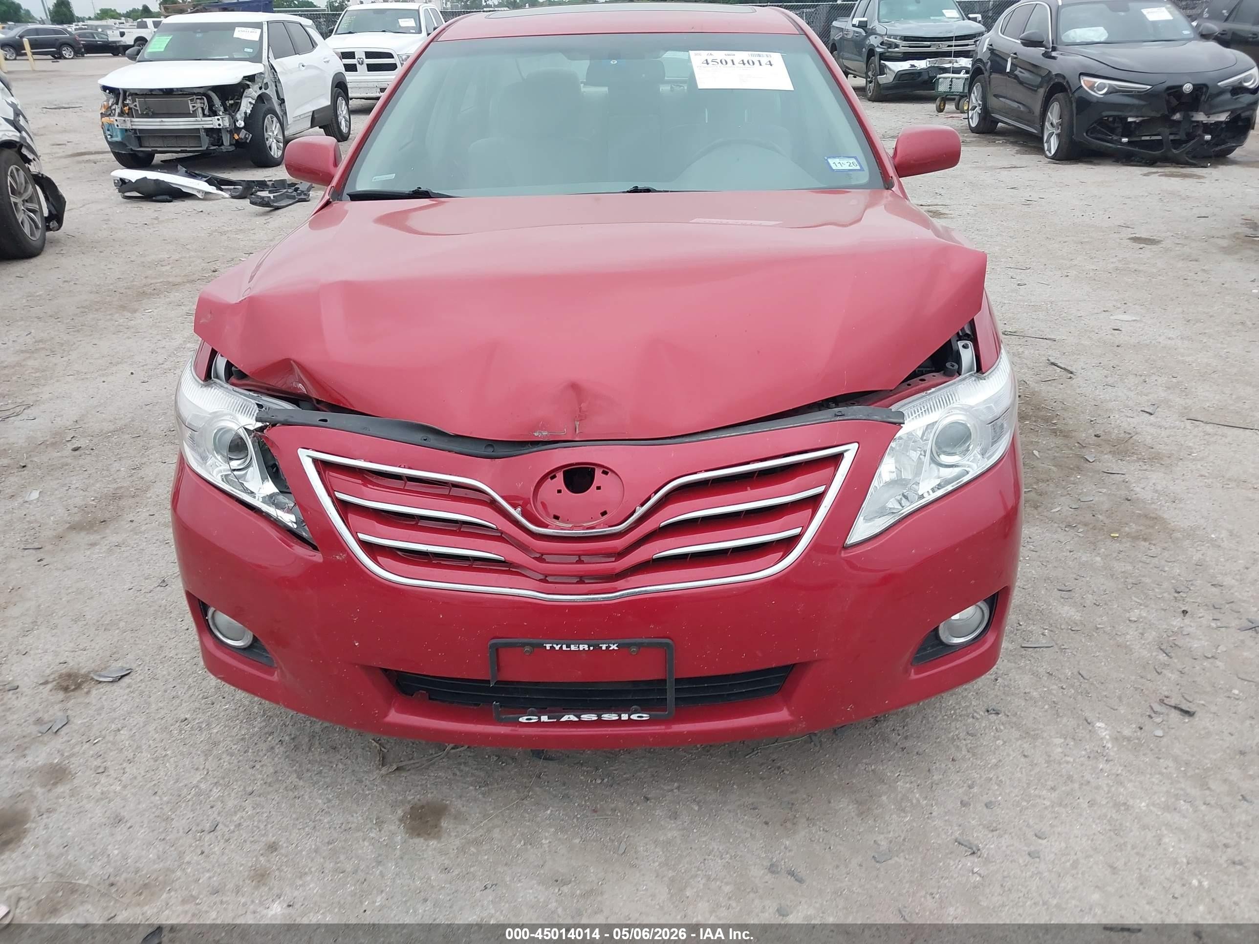 2011 Toyota Camry Xle Red vin: 4T4BF3EK8BR150731