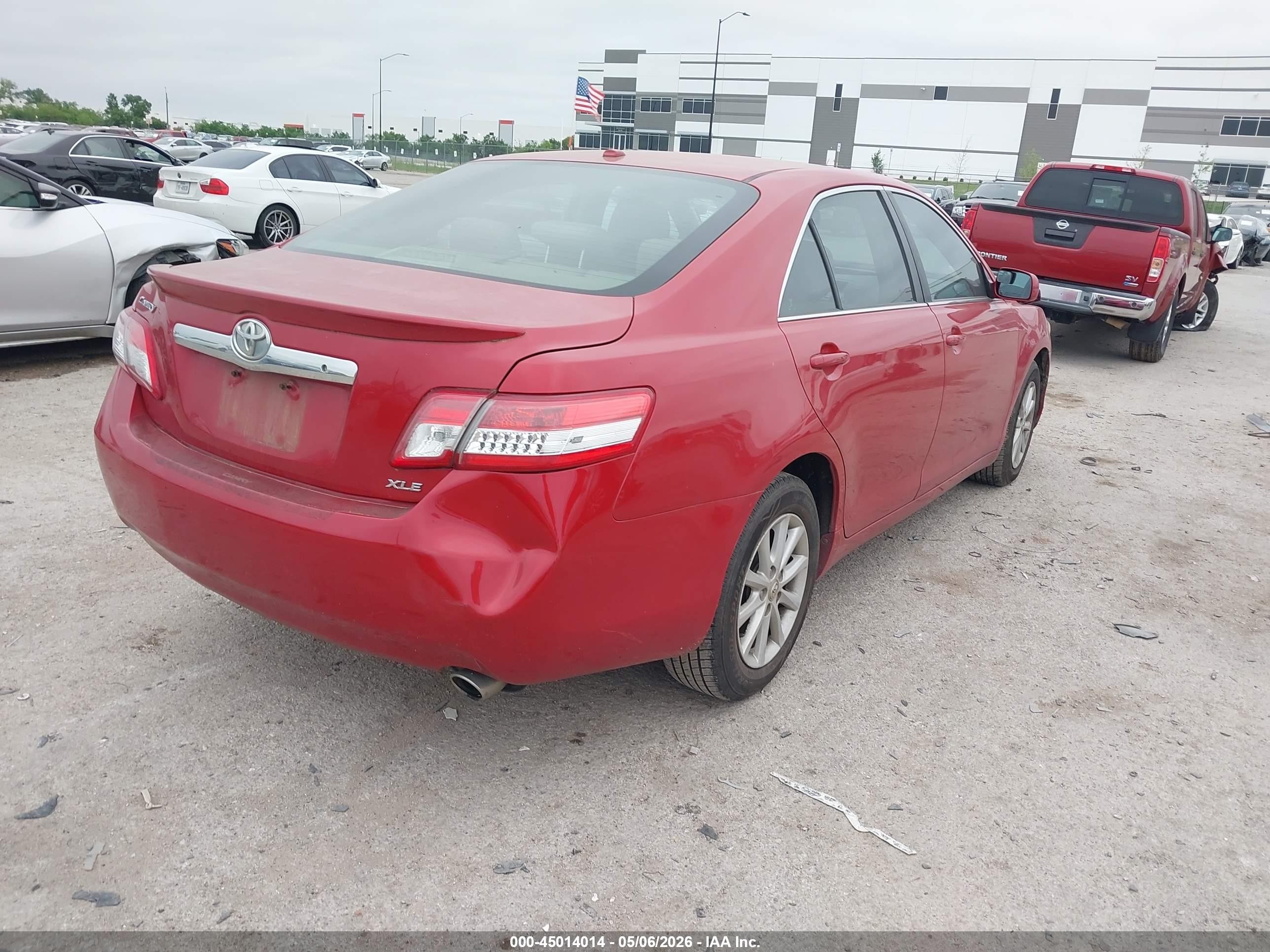 2011 Toyota Camry Xle Red vin: 4T4BF3EK8BR150731