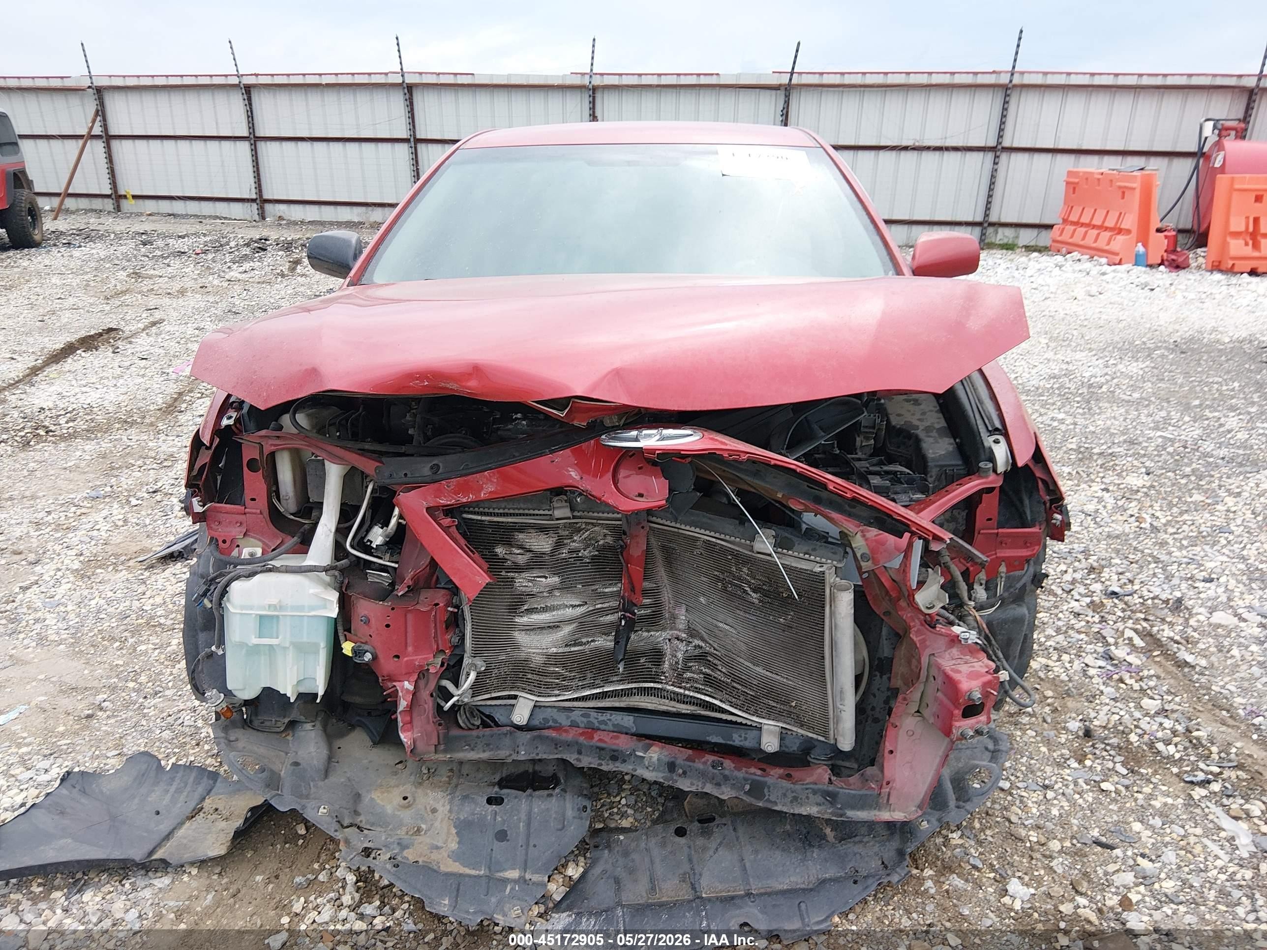 2011 Toyota Camry Le Red vin: 4T4BF3EK8BR162247