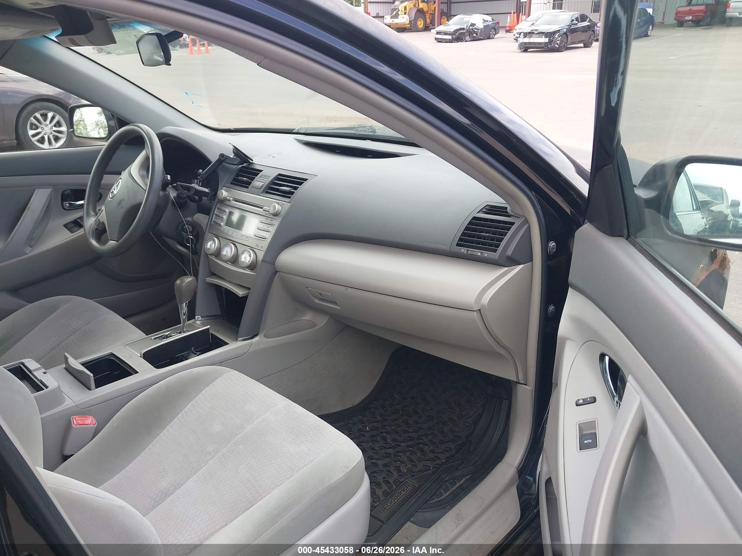 2011 Toyota Camry Le Black vin: 4T4BF3EK8BR168937