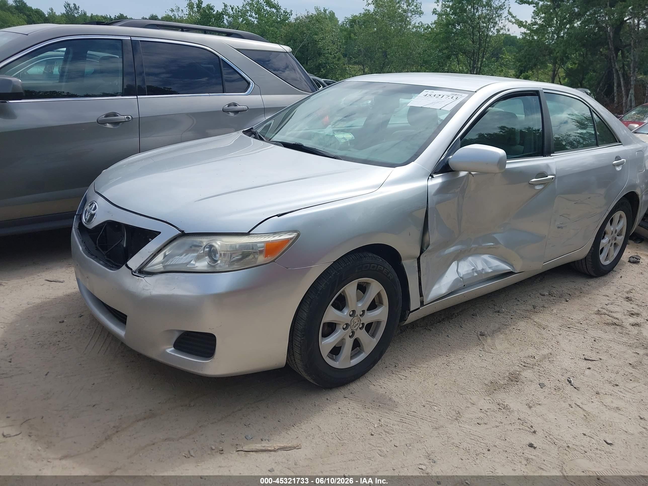 2011 Toyota Camry Le Silver vin: 4T4BF3EK8BR173040