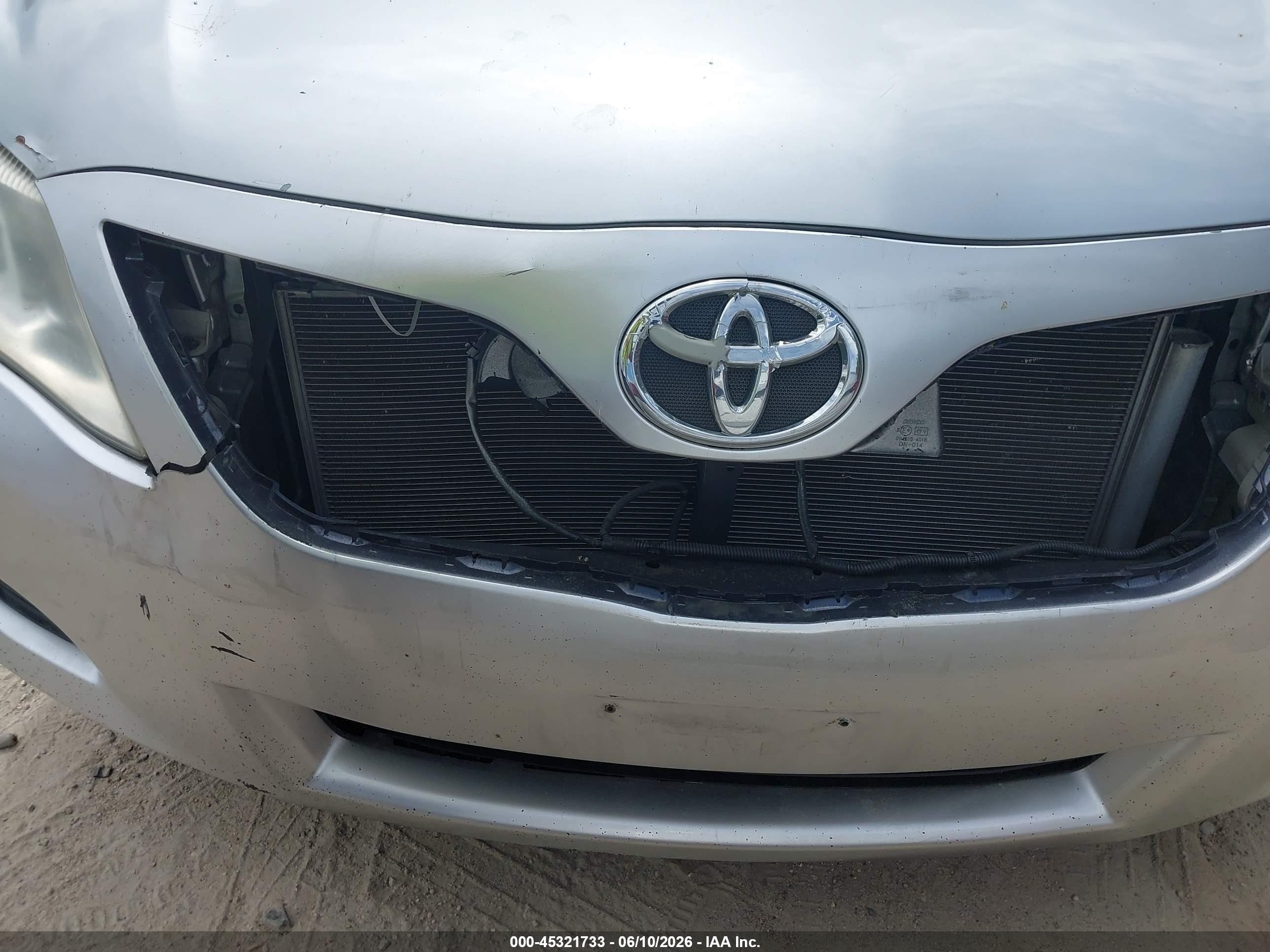 2011 Toyota Camry Le Silver vin: 4T4BF3EK8BR173040