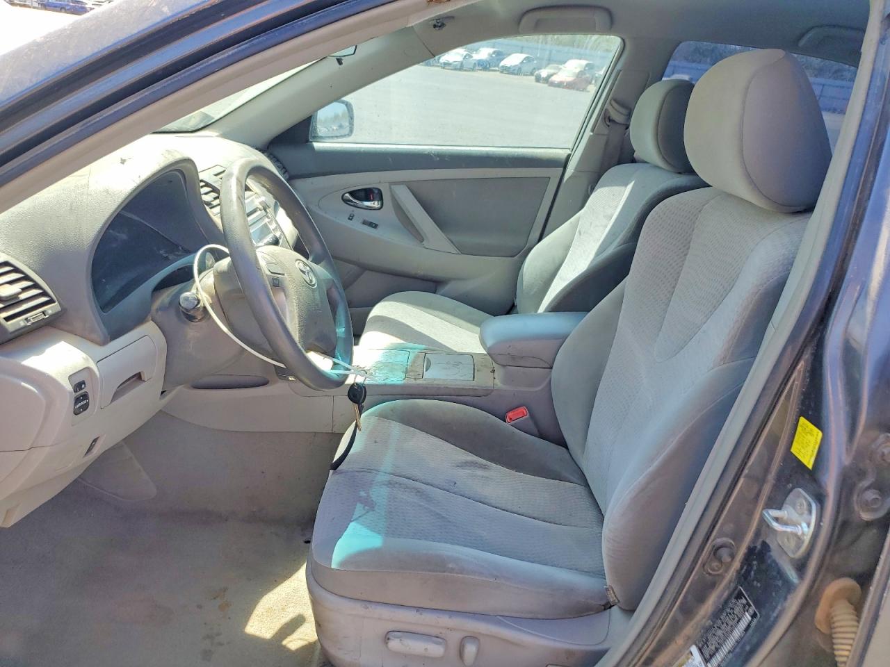 2011 Toyota Camry Le Charcoal vin: 4T4BF3EK8BR176844