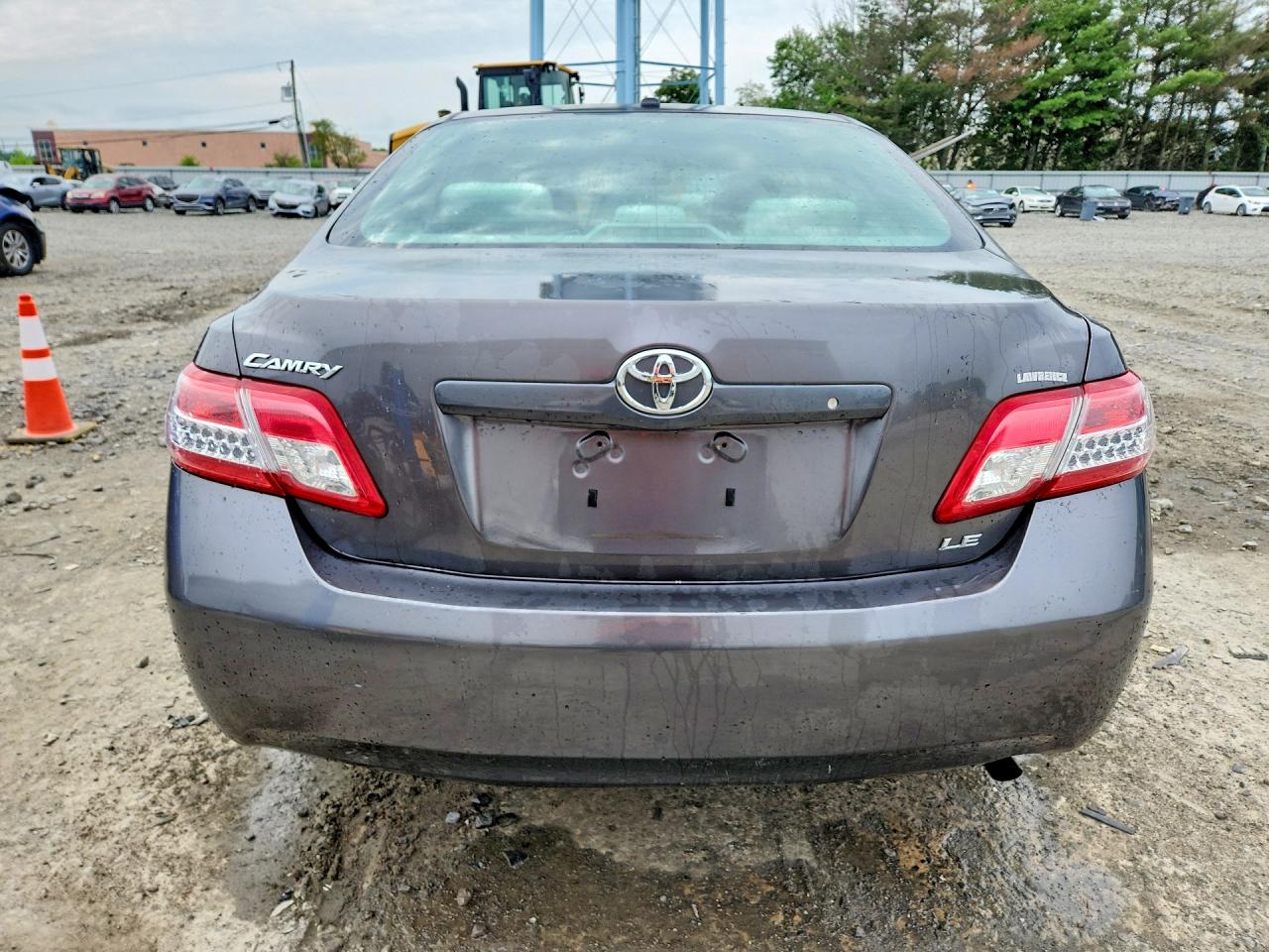 2011 Toyota Camry Le Gray vin: 4T4BF3EK8BR200804
