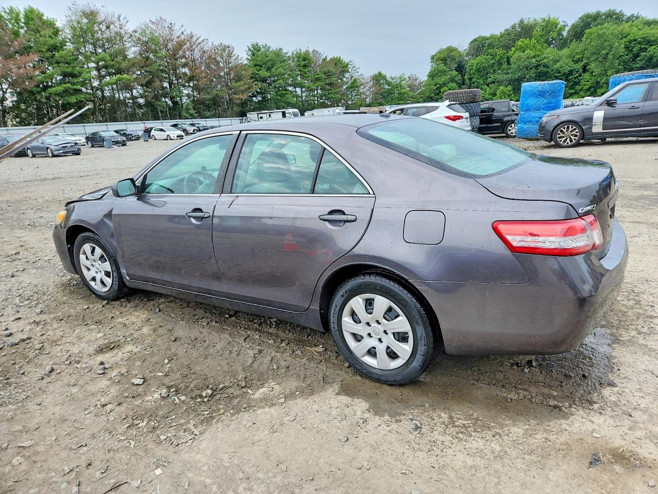 2011 Toyota Camry Le Gray vin: 4T4BF3EK8BR200804