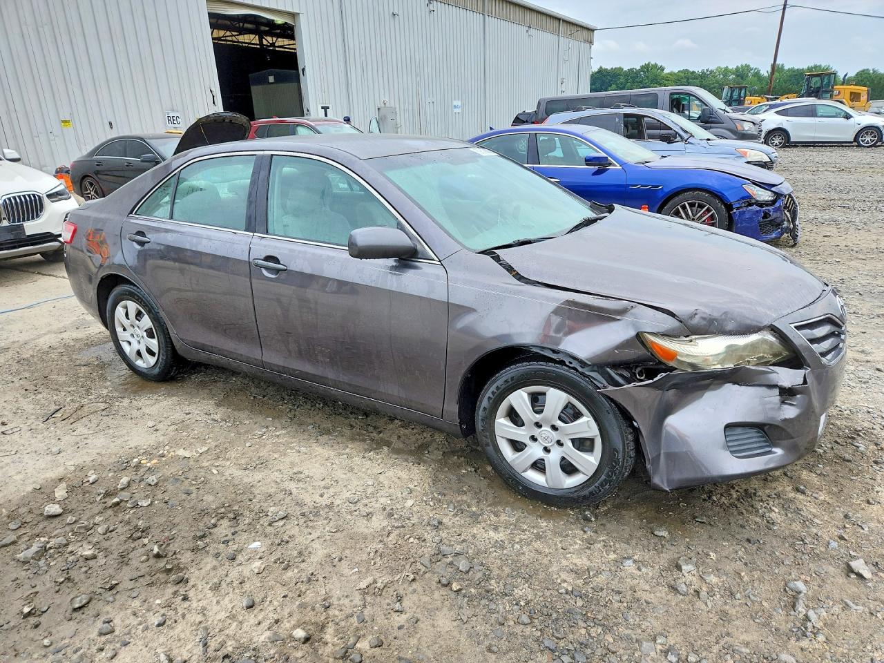 2011 Toyota Camry Le Gray vin: 4T4BF3EK8BR200804