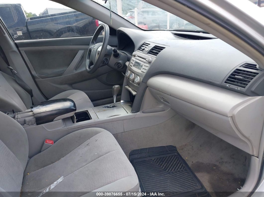 2011 Toyota Camry Le Silver vin: 4T4BF3EK8BR202035