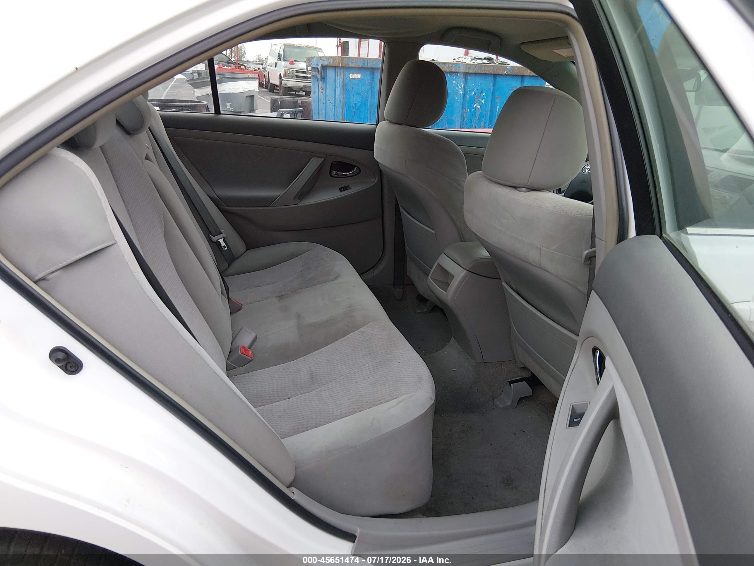 2011 Toyota Camry Le White vin: 4T4BF3EK8BR202858