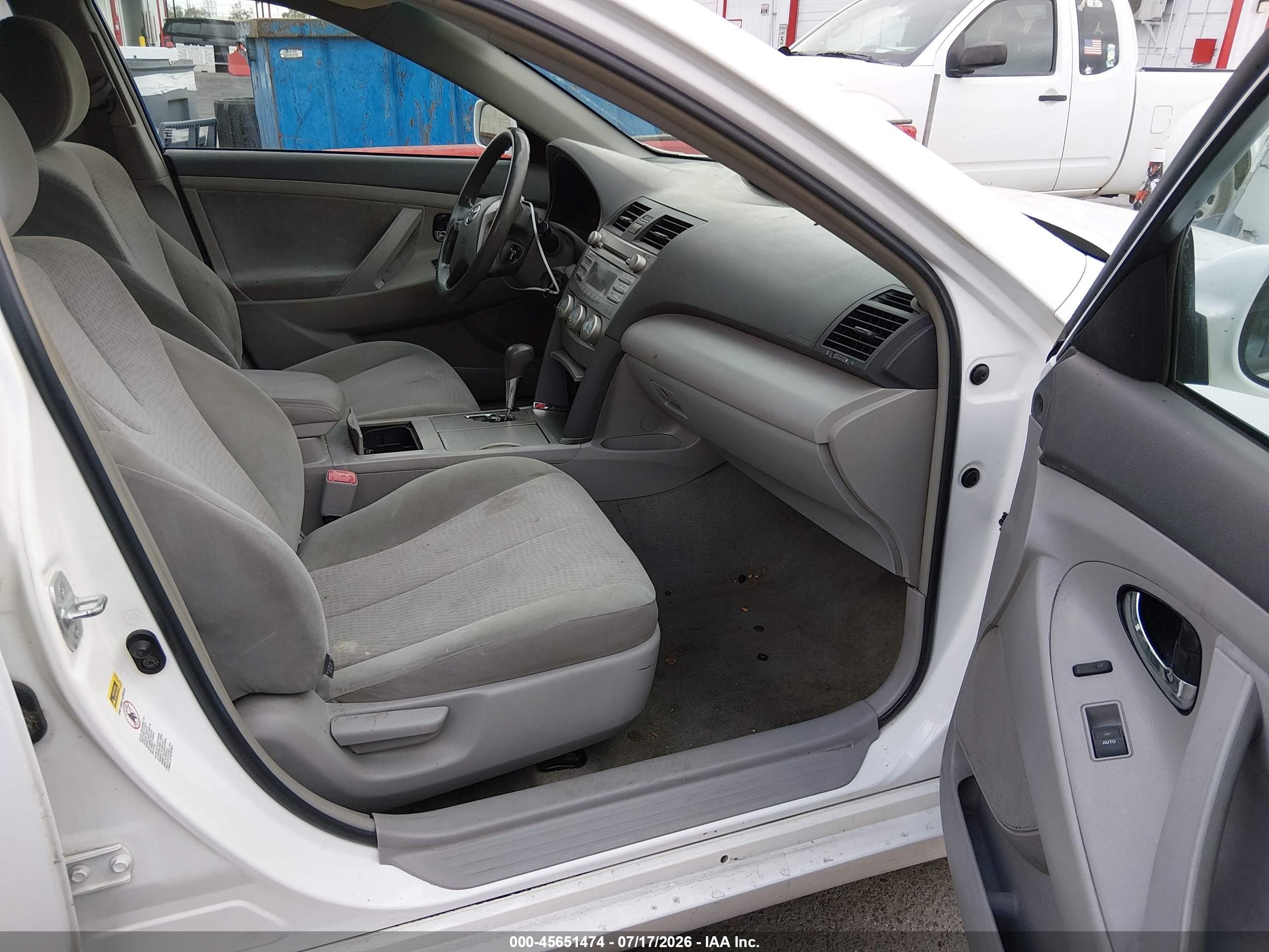 2011 Toyota Camry Le White vin: 4T4BF3EK8BR202858
