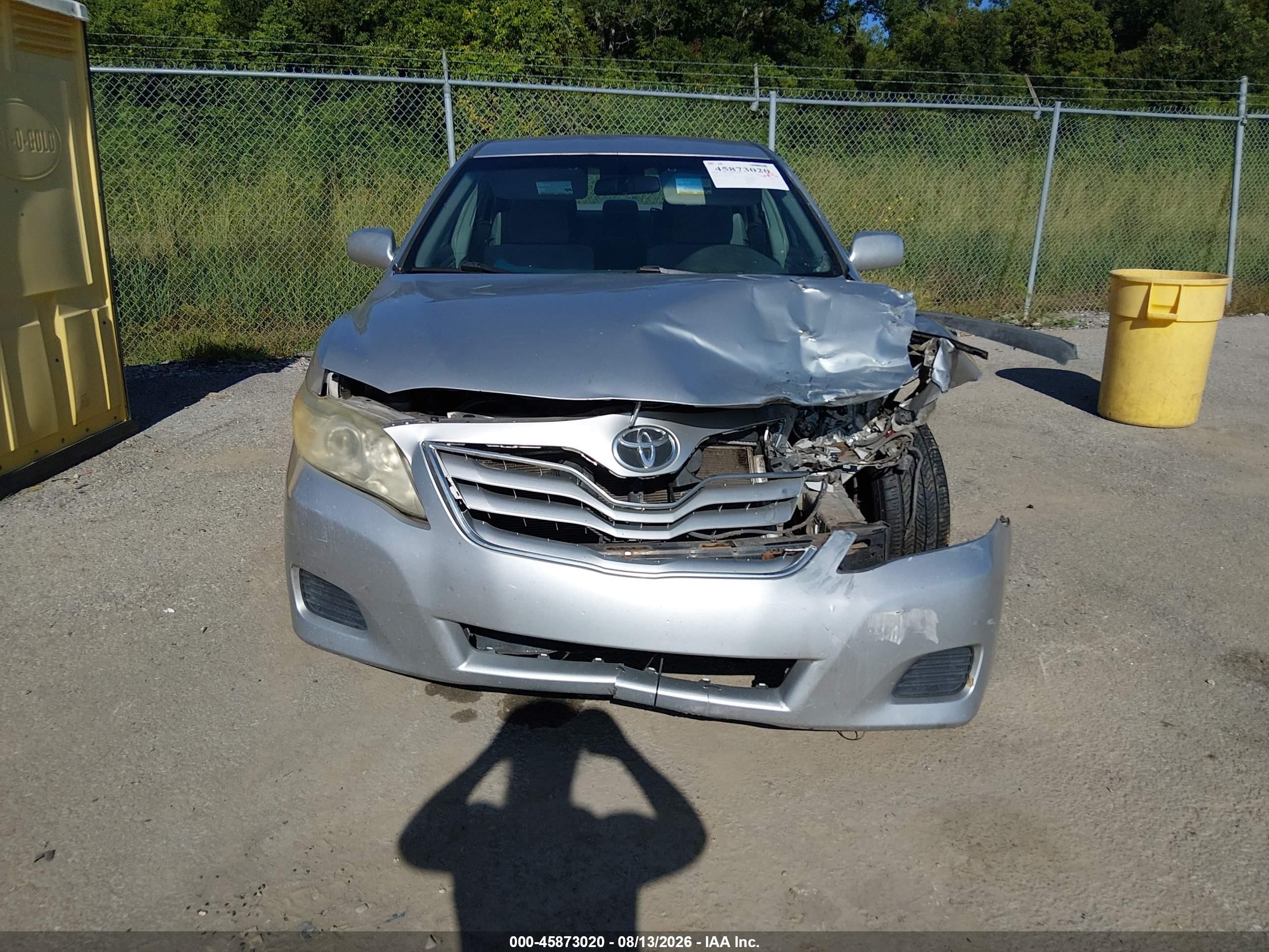 2010 Toyota Camry Se/le/xle Серебряный vin: 4T4BF3EK9AR013022