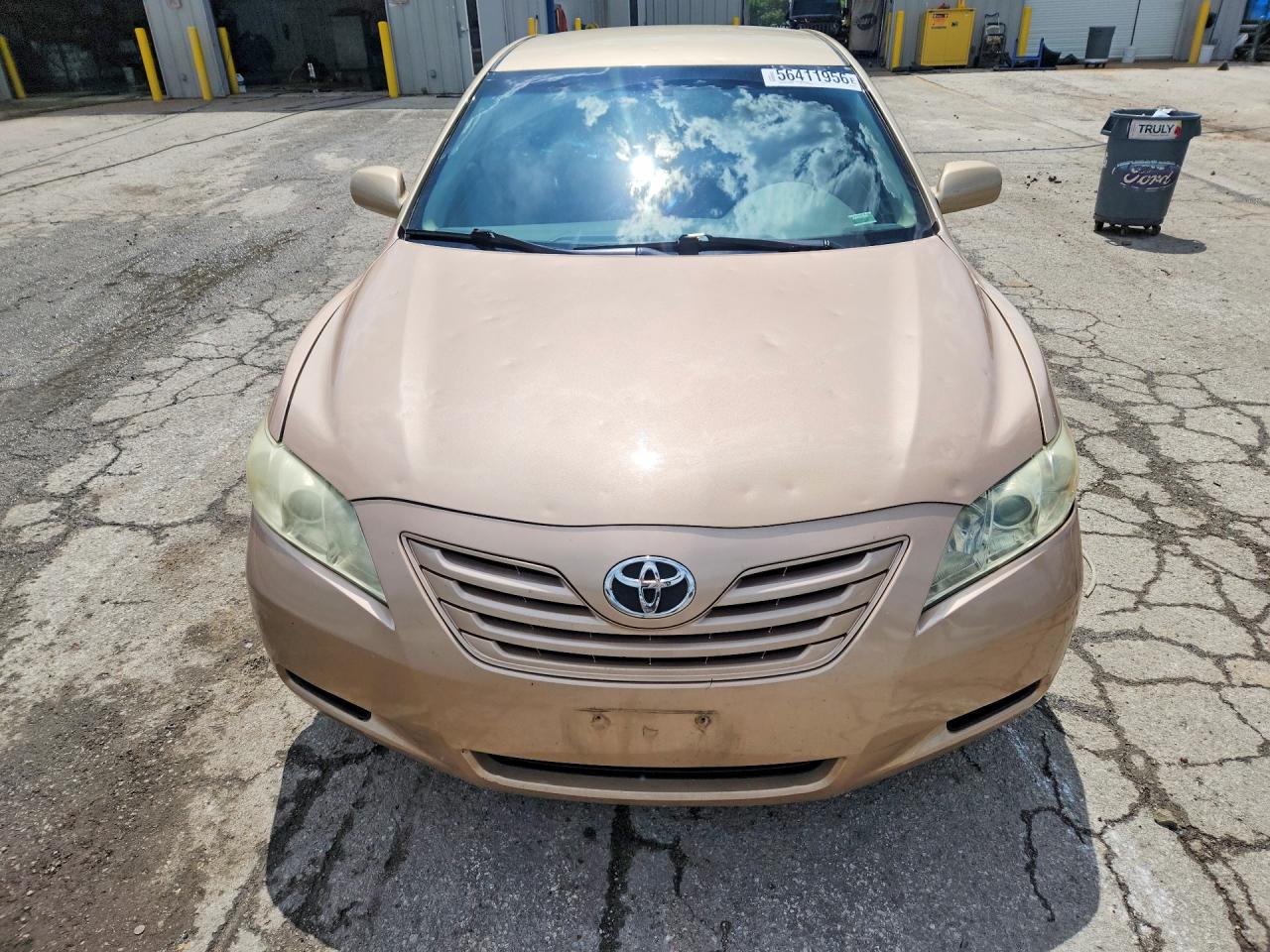 2010 Toyota Camry Base Золотой vin: 4T4BF3EK9AR015093