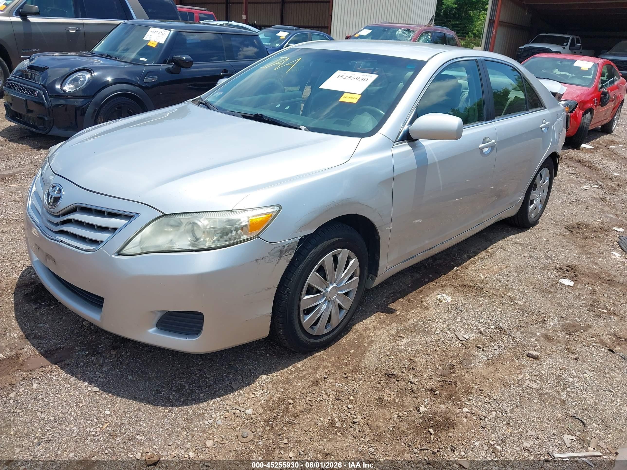 2010 Toyota Camry Le Silver vin: 4T4BF3EK9AR026417