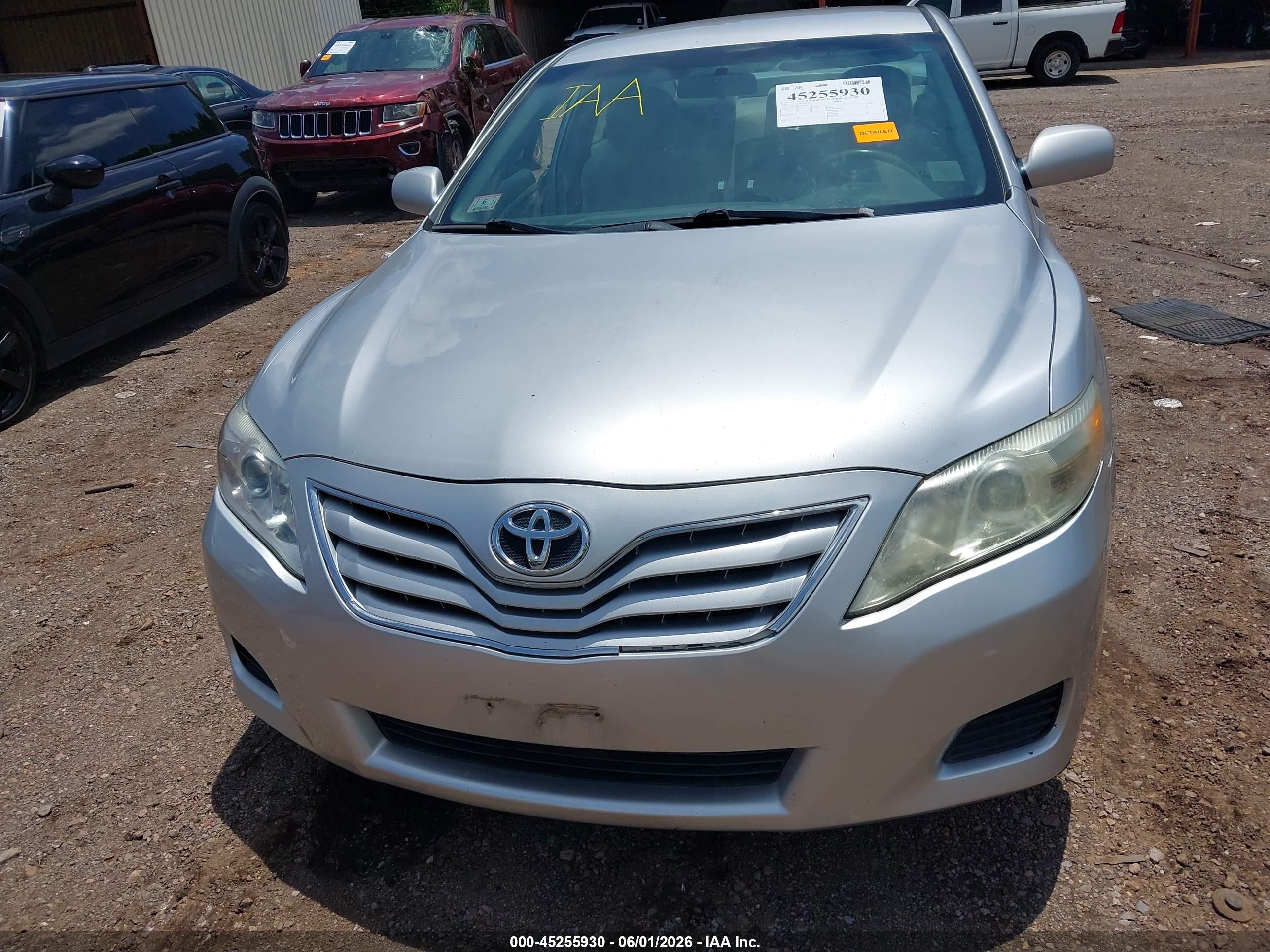 2010 Toyota Camry Le Silver vin: 4T4BF3EK9AR026417