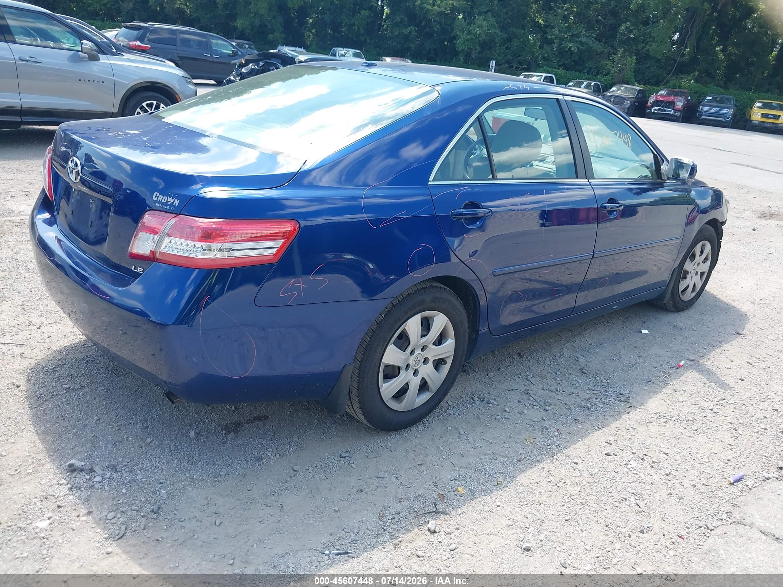 2010 Toyota Camry Le Blue vin: 4T4BF3EK9AR027079