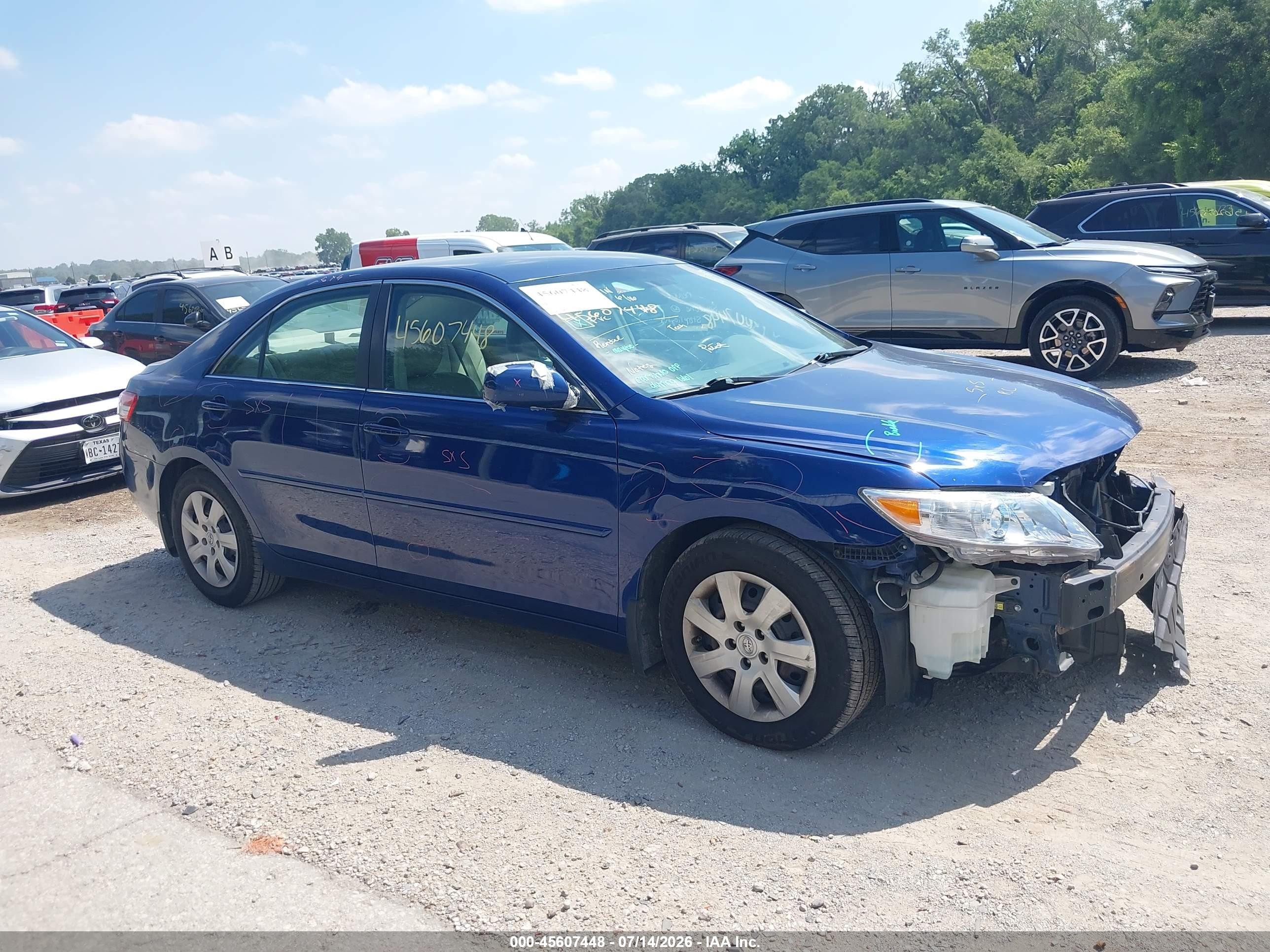 2010 Toyota Camry Le Blue vin: 4T4BF3EK9AR027079