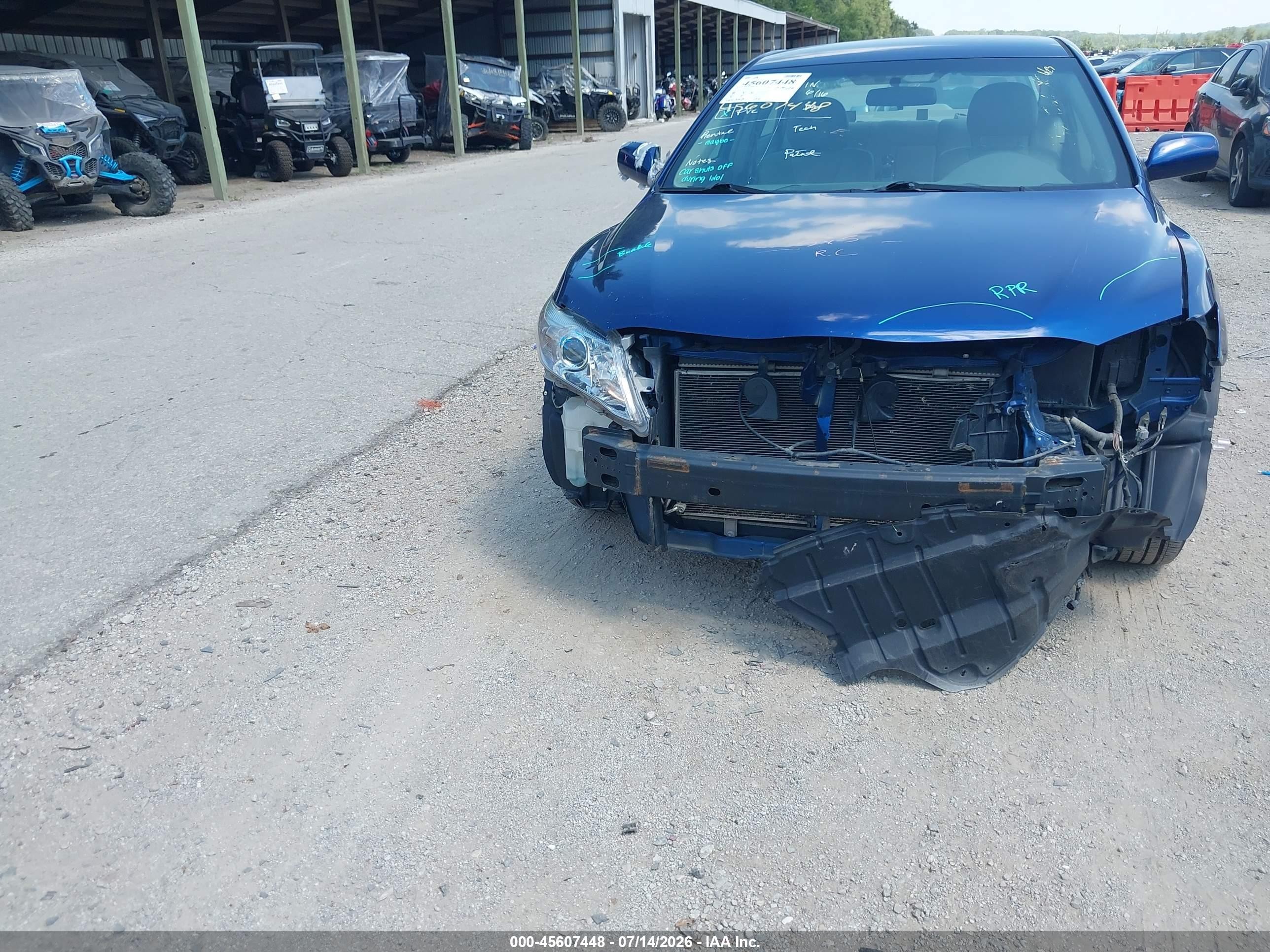 2010 Toyota Camry Le Blue vin: 4T4BF3EK9AR027079