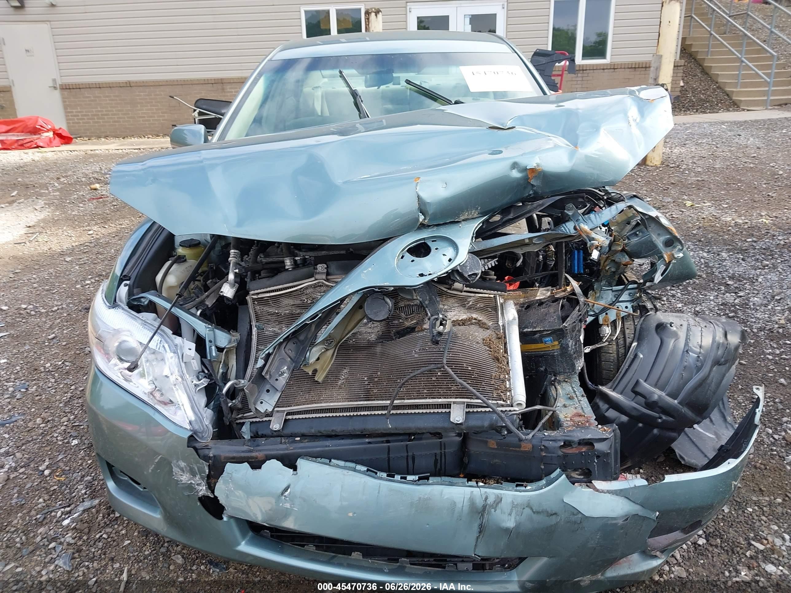 2010 Toyota Camry Le Blue vin: 4T4BF3EK9AR028457