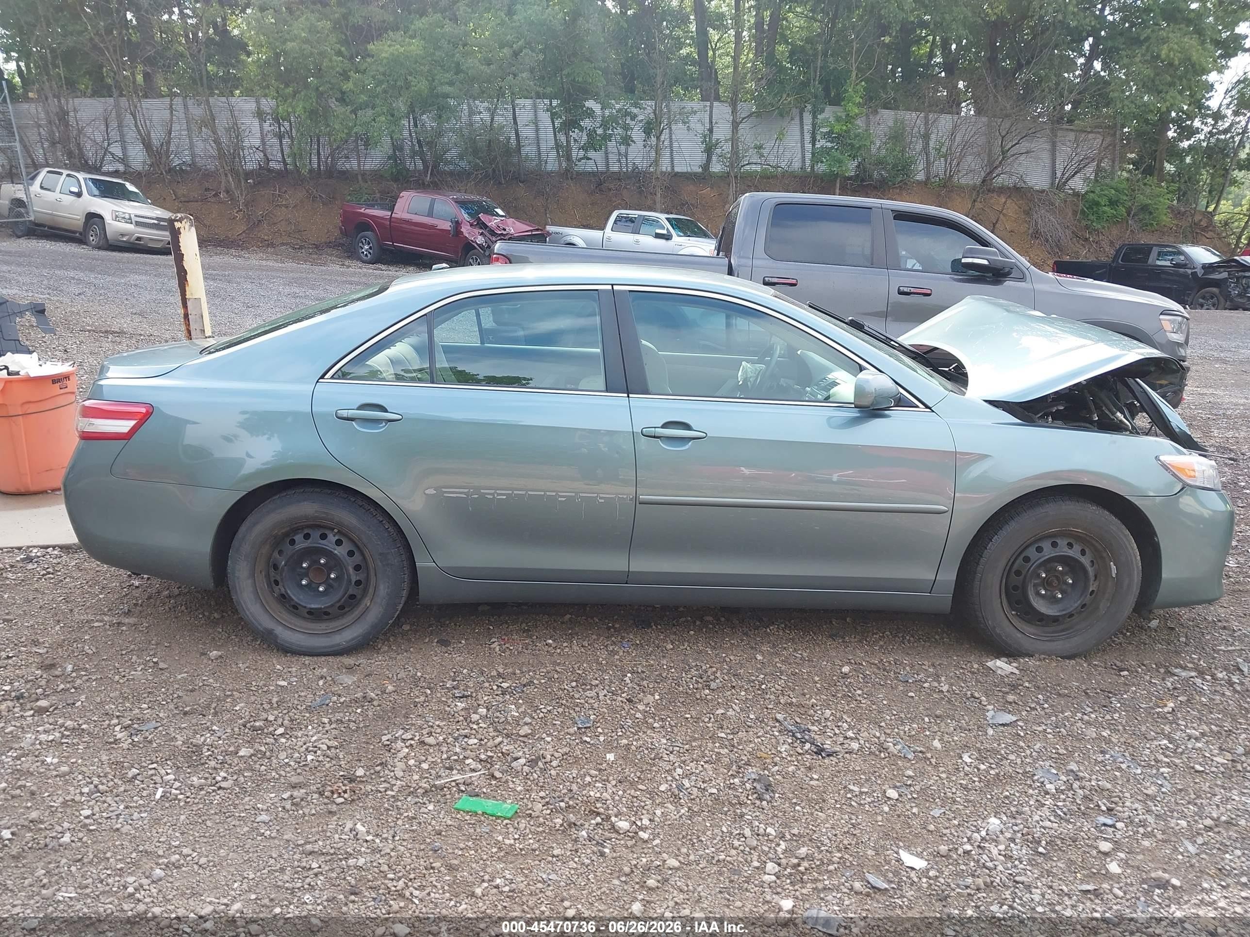 2010 Toyota Camry Le Blue vin: 4T4BF3EK9AR028457