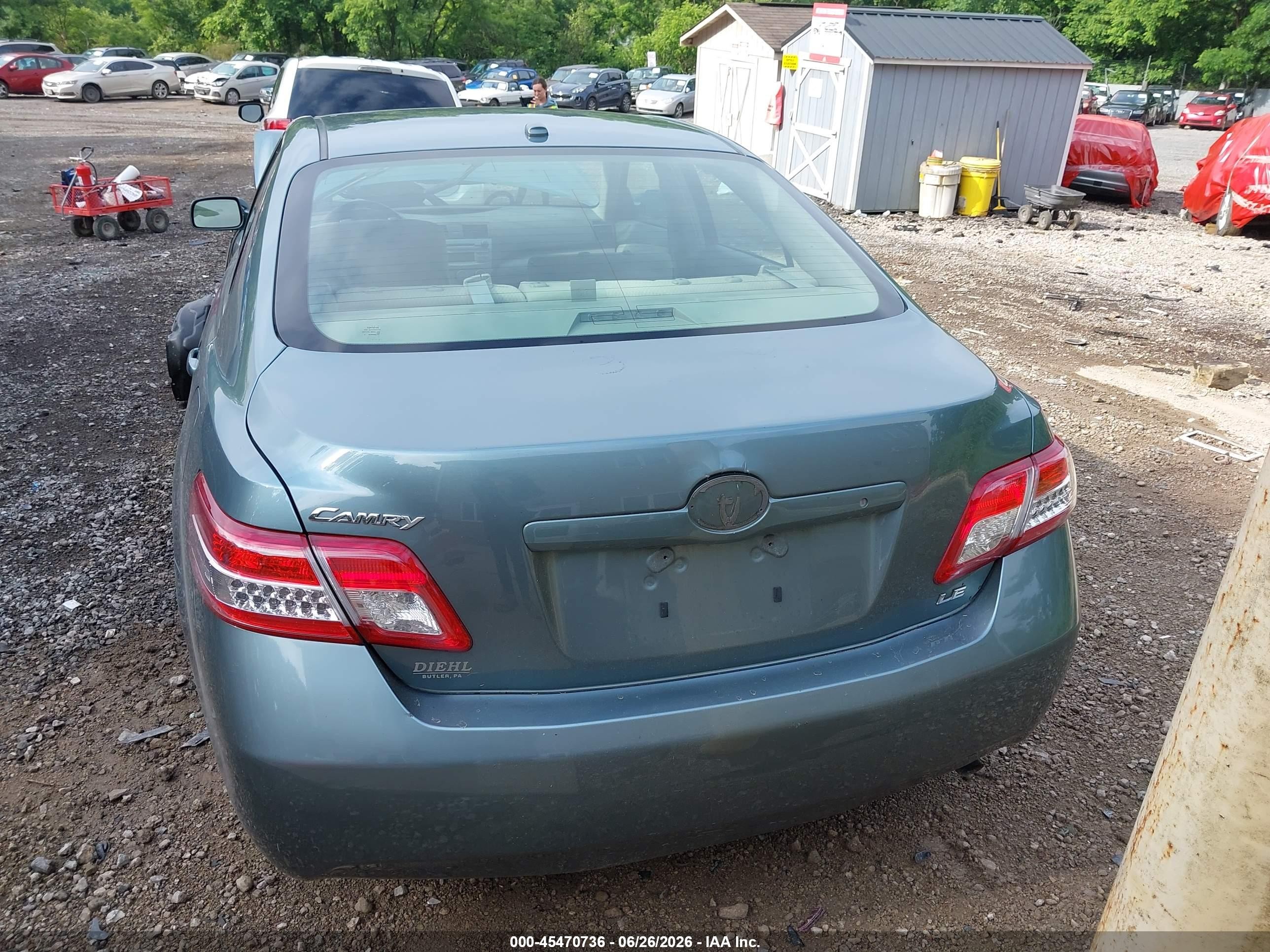 2010 Toyota Camry Le Blue vin: 4T4BF3EK9AR028457
