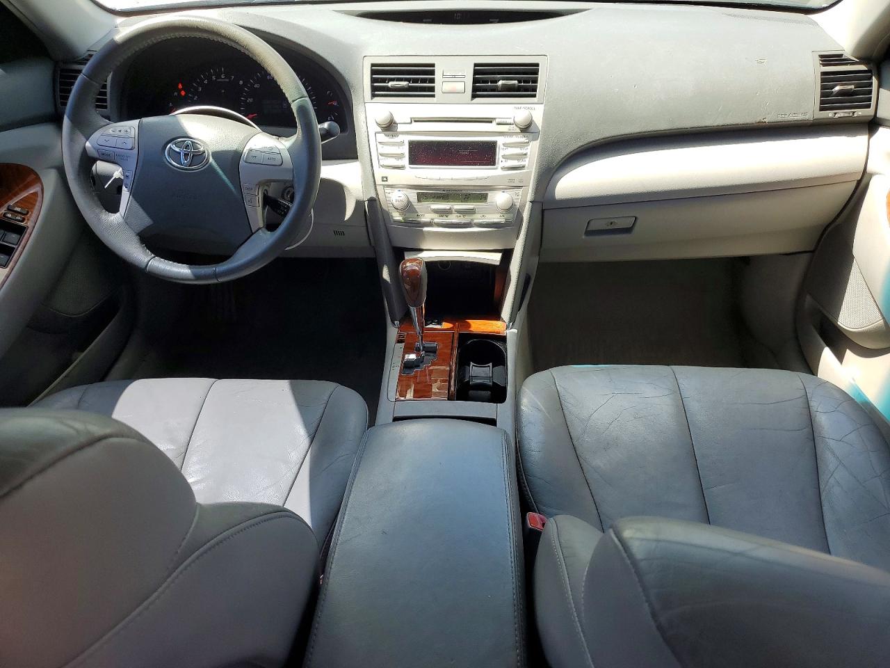 2010 Toyota Camry Xle Серебряный vin: 4T4BF3EK9AR030452