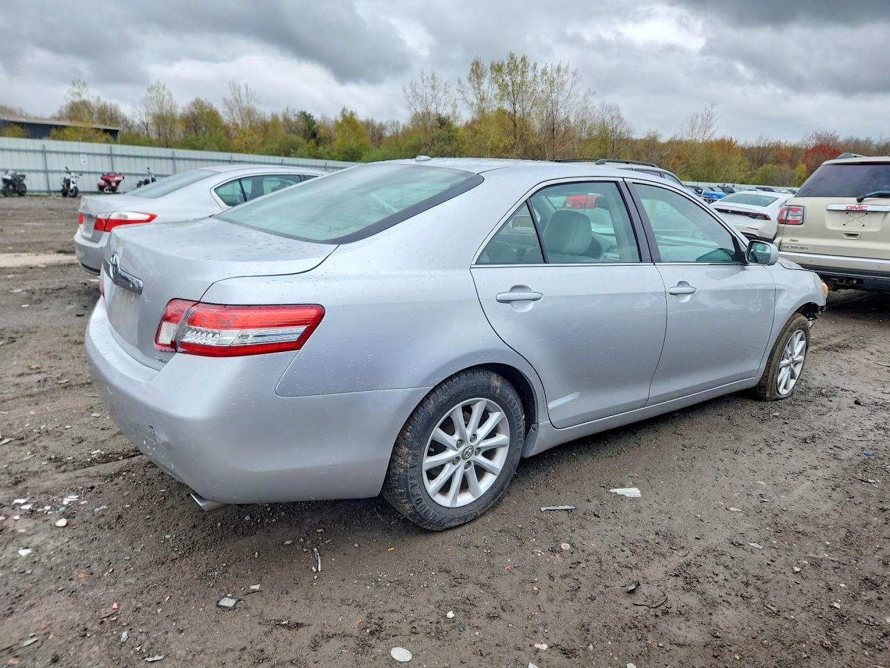 2010 Toyota Camry Xle Silver vin: 4T4BF3EK9AR036364